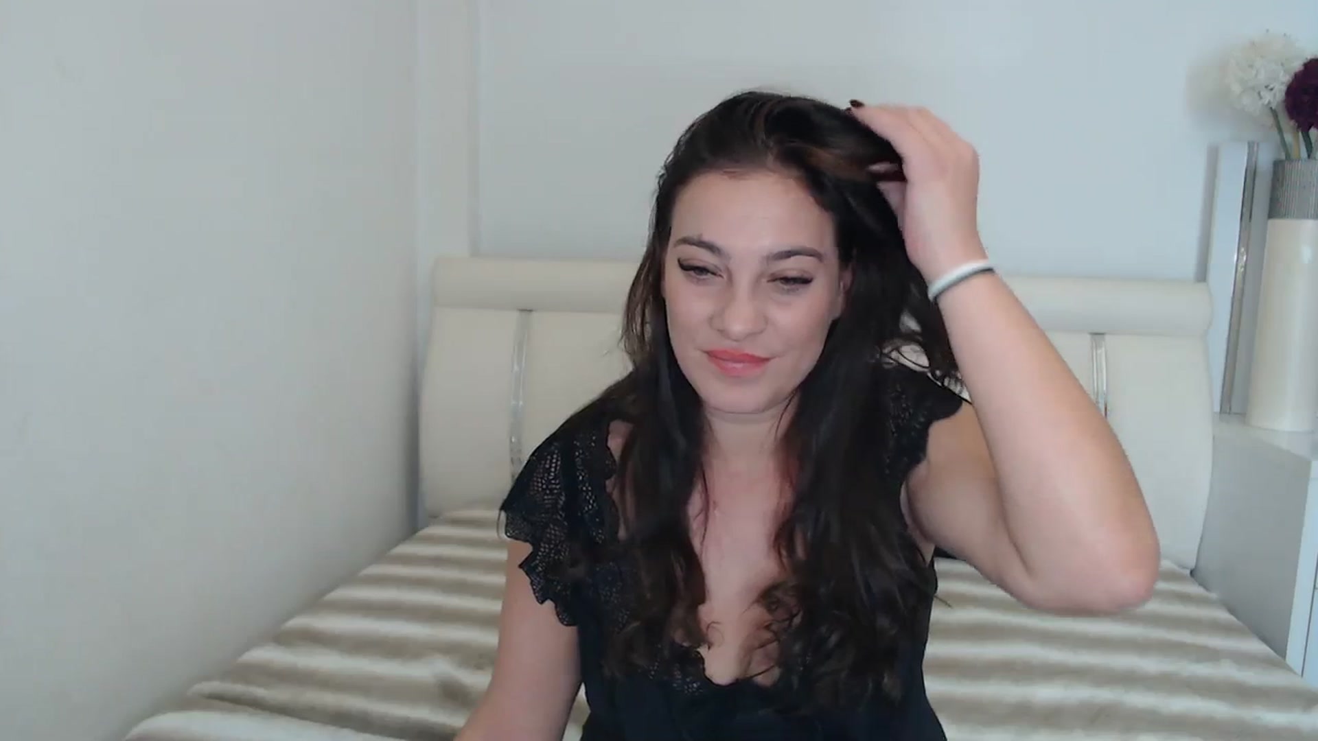Gallery image thumbnail from MissEva0's myfreecams stream on, 11/26/2023, 13:27 image 7 of 20