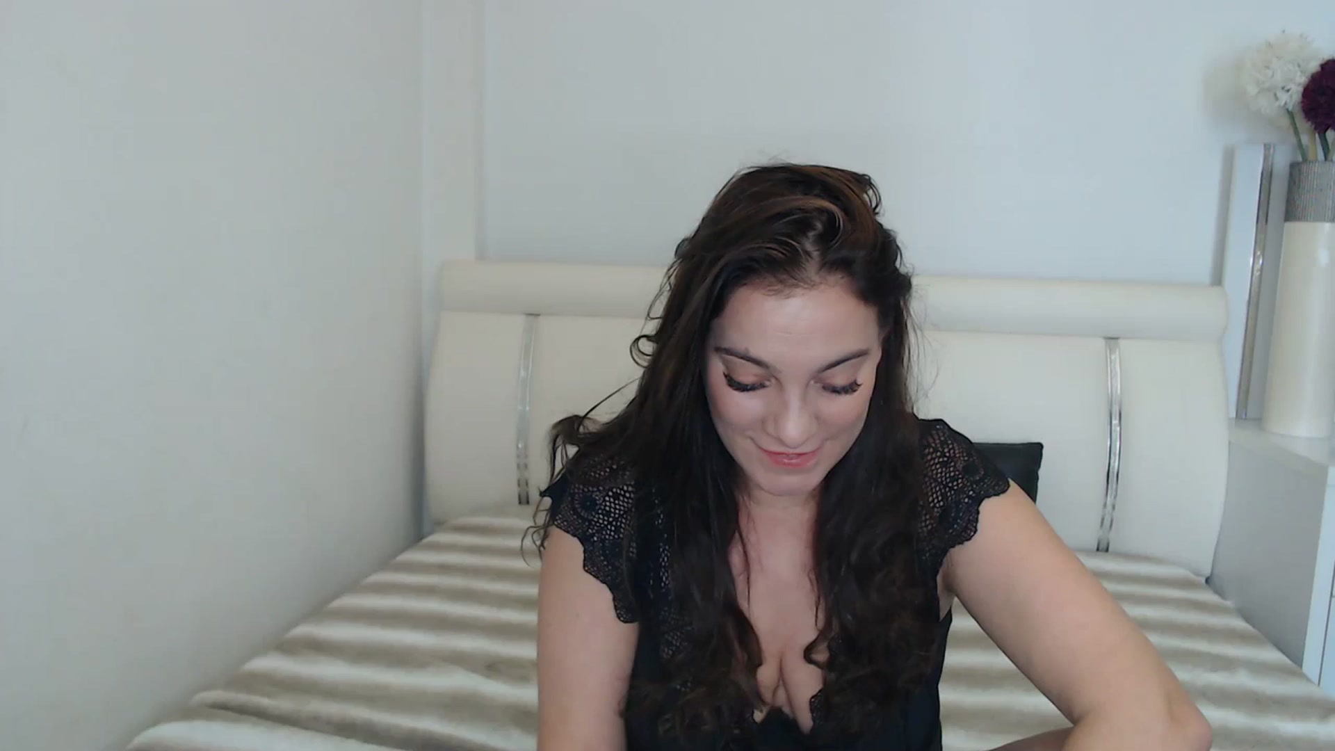 Gallery image thumbnail from MissEva0's myfreecams stream on, 11/26/2023, 13:27 image 6 of 20