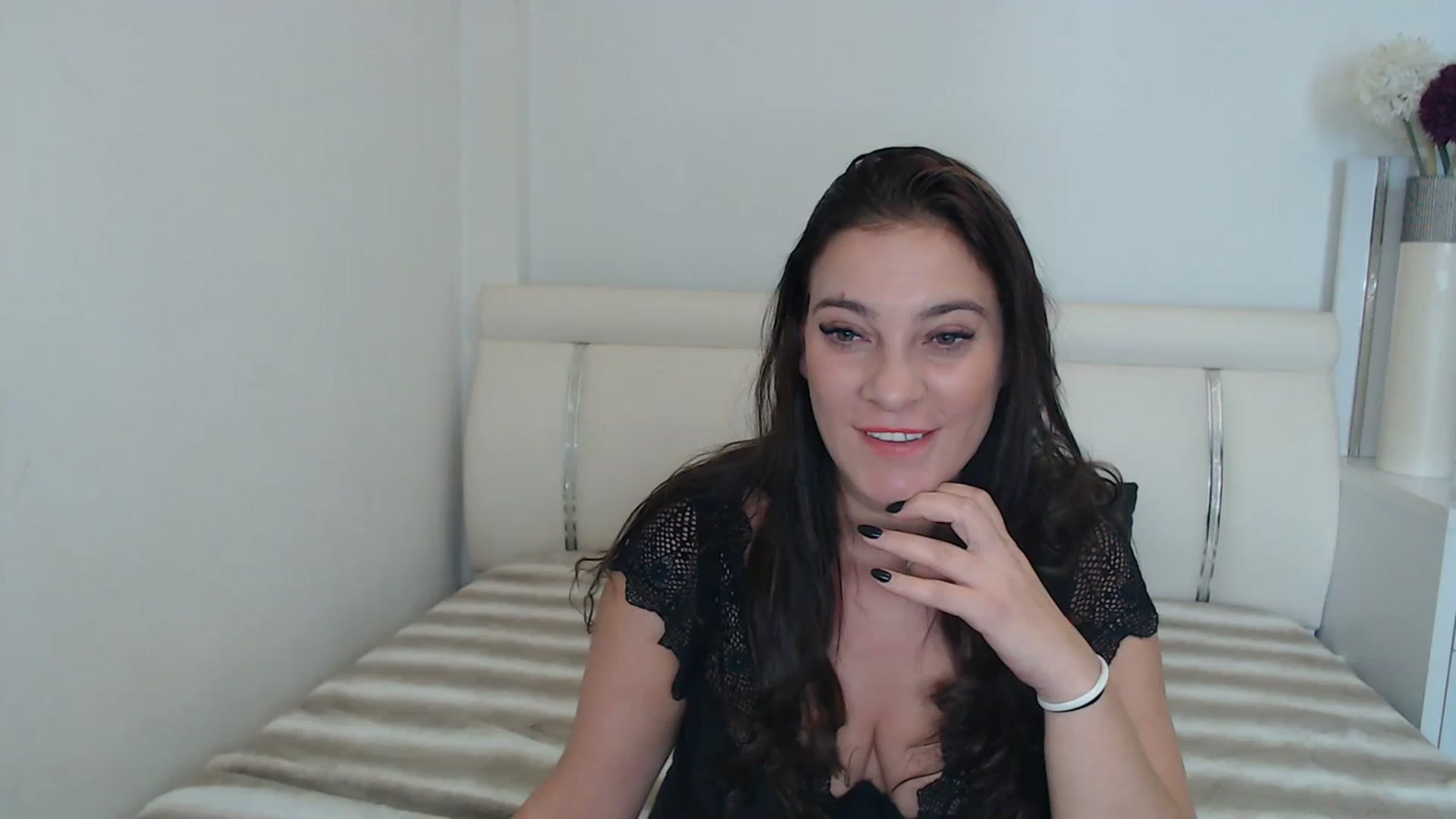Gallery image thumbnail from MissEva0's myfreecams stream on, 11/26/2023, 13:27 image 4 of 20