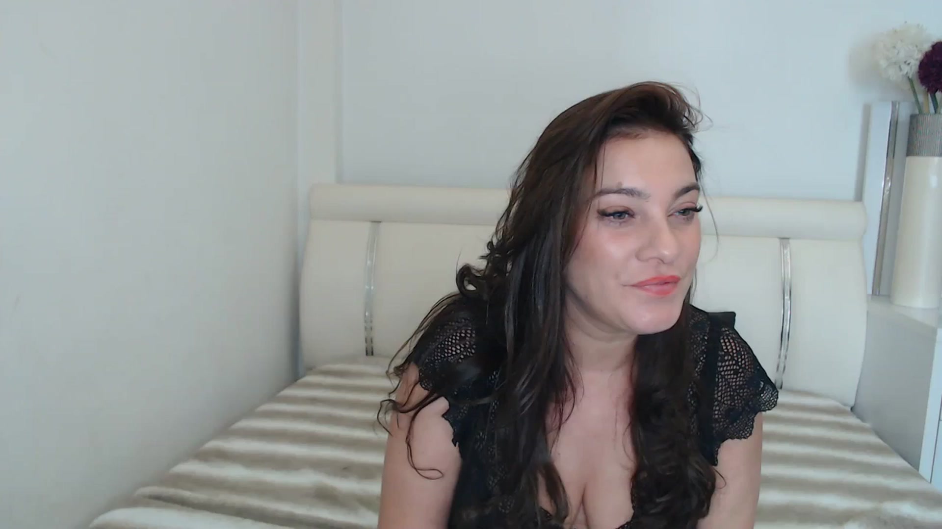 Gallery image thumbnail from MissEva0's myfreecams stream on, 11/26/2023, 13:27 image 12 of 20