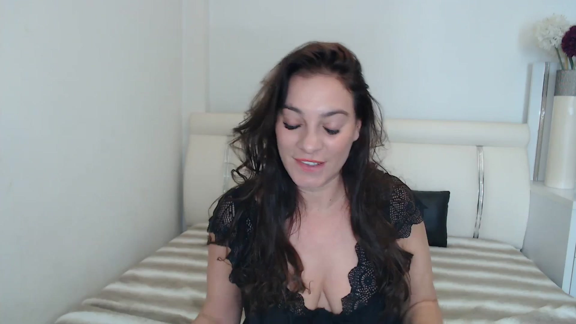 Gallery image thumbnail from MissEva0's myfreecams stream on, 11/26/2023, 13:27 image 18 of 20