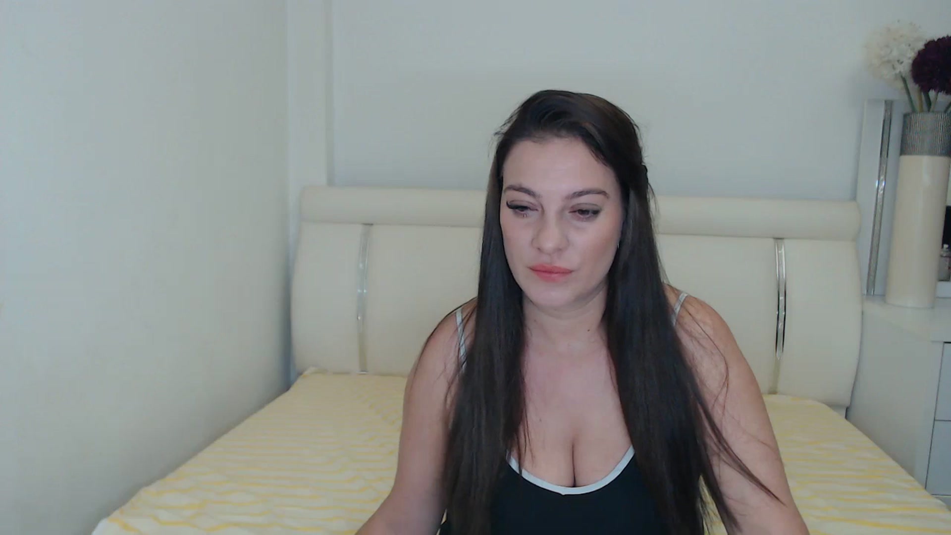 Gallery image thumbnail from MissEva0's myfreecams stream on, 11/27/2023, 18:57 image 19 of 20