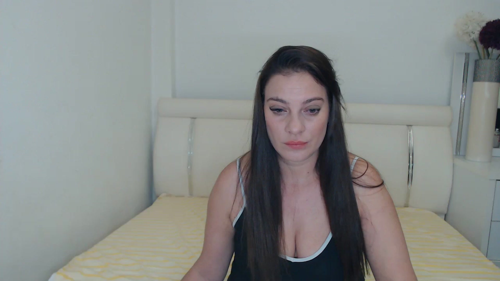 Gallery image thumbnail from MissEva0's myfreecams stream on, 11/27/2023, 18:57 image 8 of 20