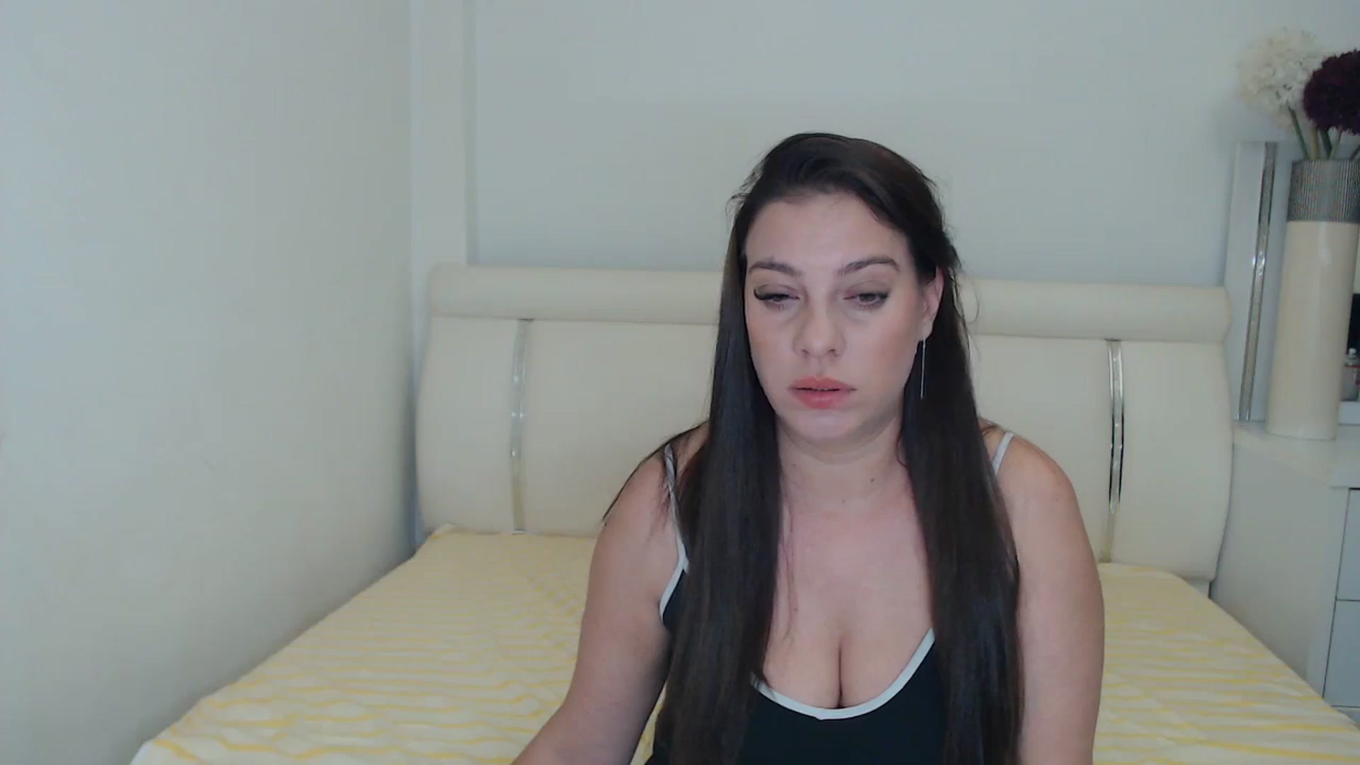 Gallery image thumbnail from MissEva0's myfreecams stream on, 11/27/2023, 19:47 image 9 of 20
