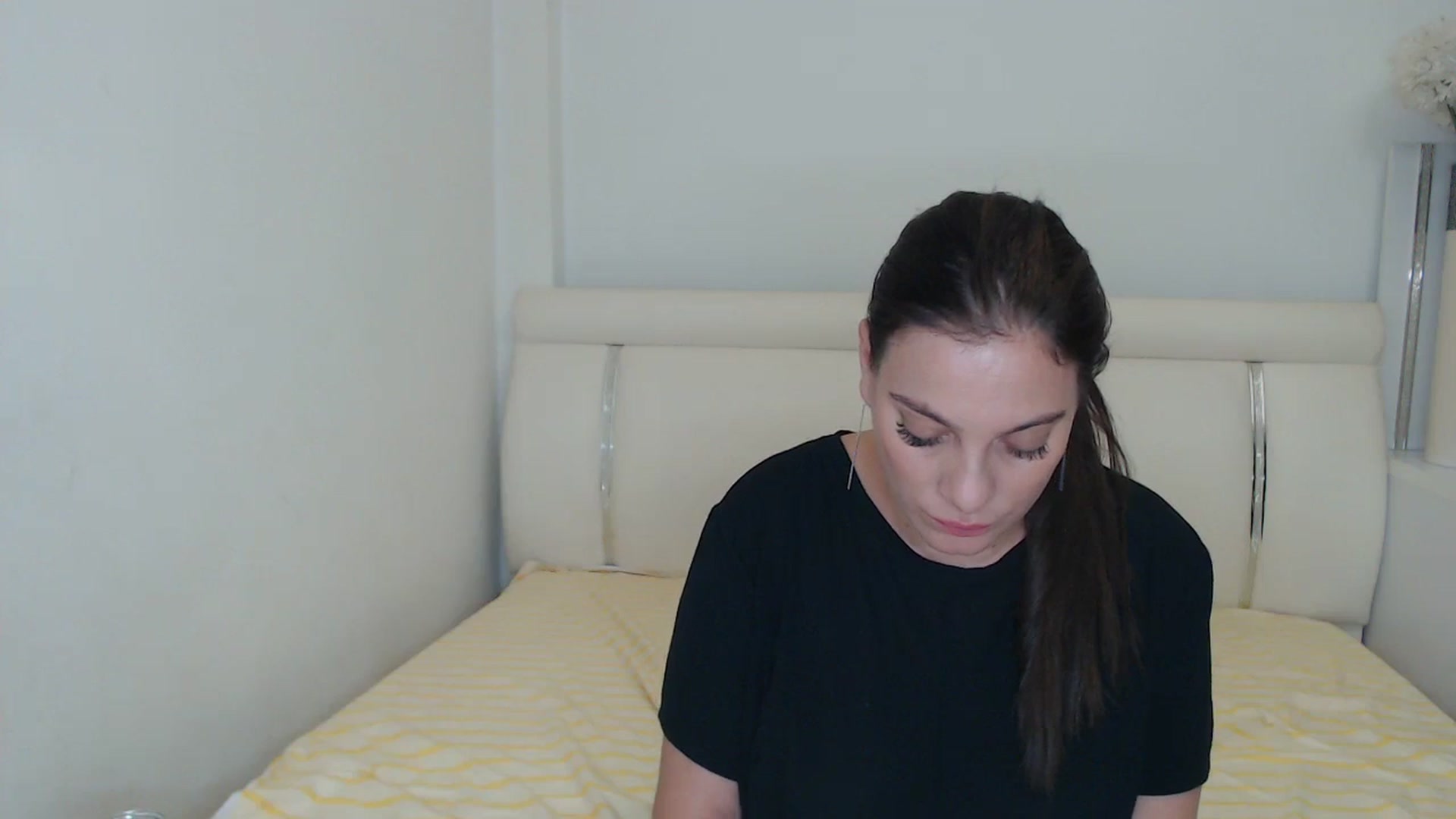 Gallery image thumbnail from MissEva0's myfreecams stream on, 11/28/2023, 24:03 image 3 of 20