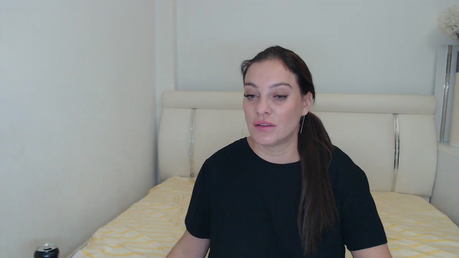 Gallery image thumbnail from MissEva0's myfreecams stream on, 11/28/2023, 24:03 image 16 of 20