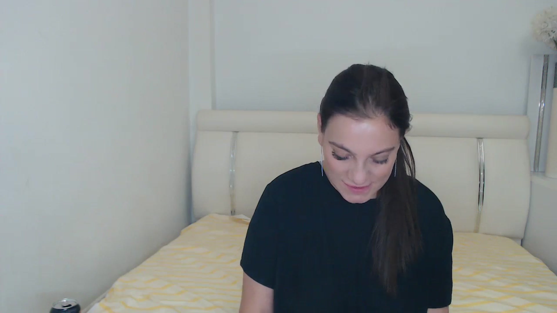 Gallery image thumbnail from MissEva0's myfreecams stream on, 11/28/2023, 24:03 image 13 of 20