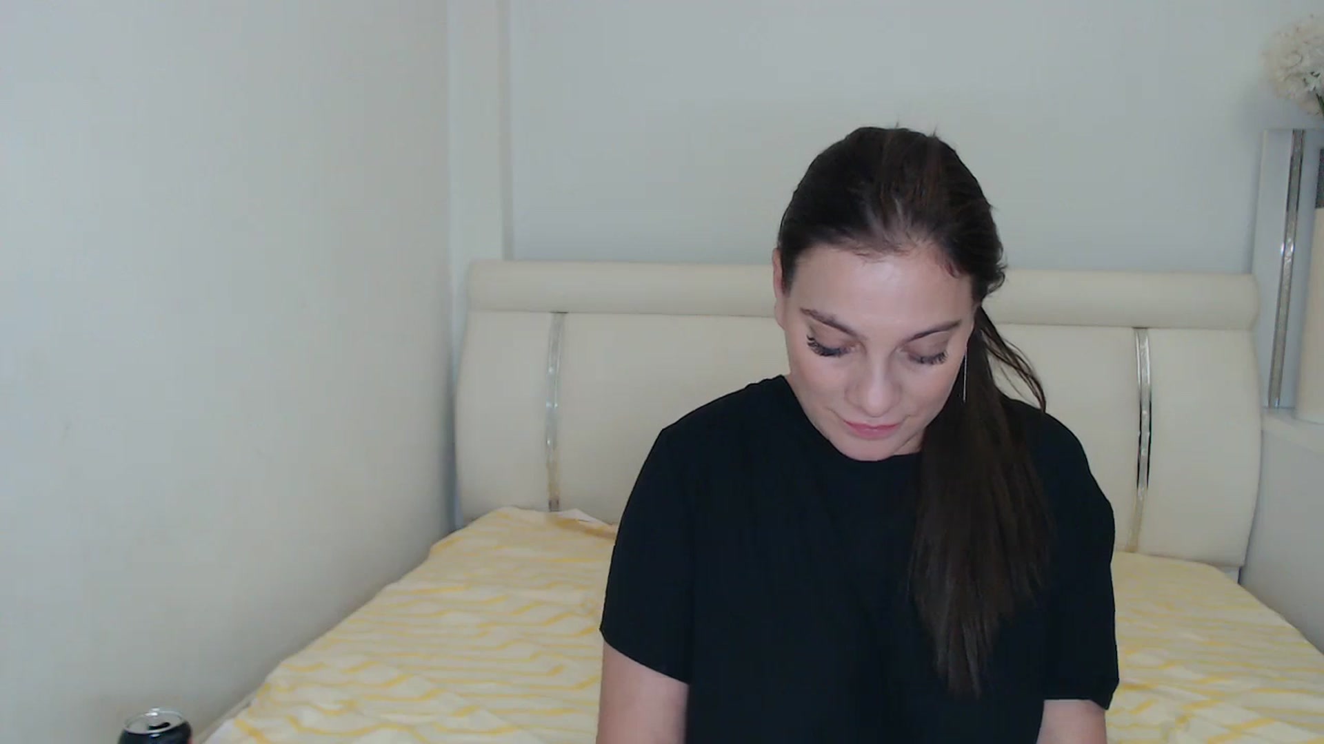 Gallery image thumbnail from MissEva0's myfreecams stream on, 11/28/2023, 24:03 image 11 of 20