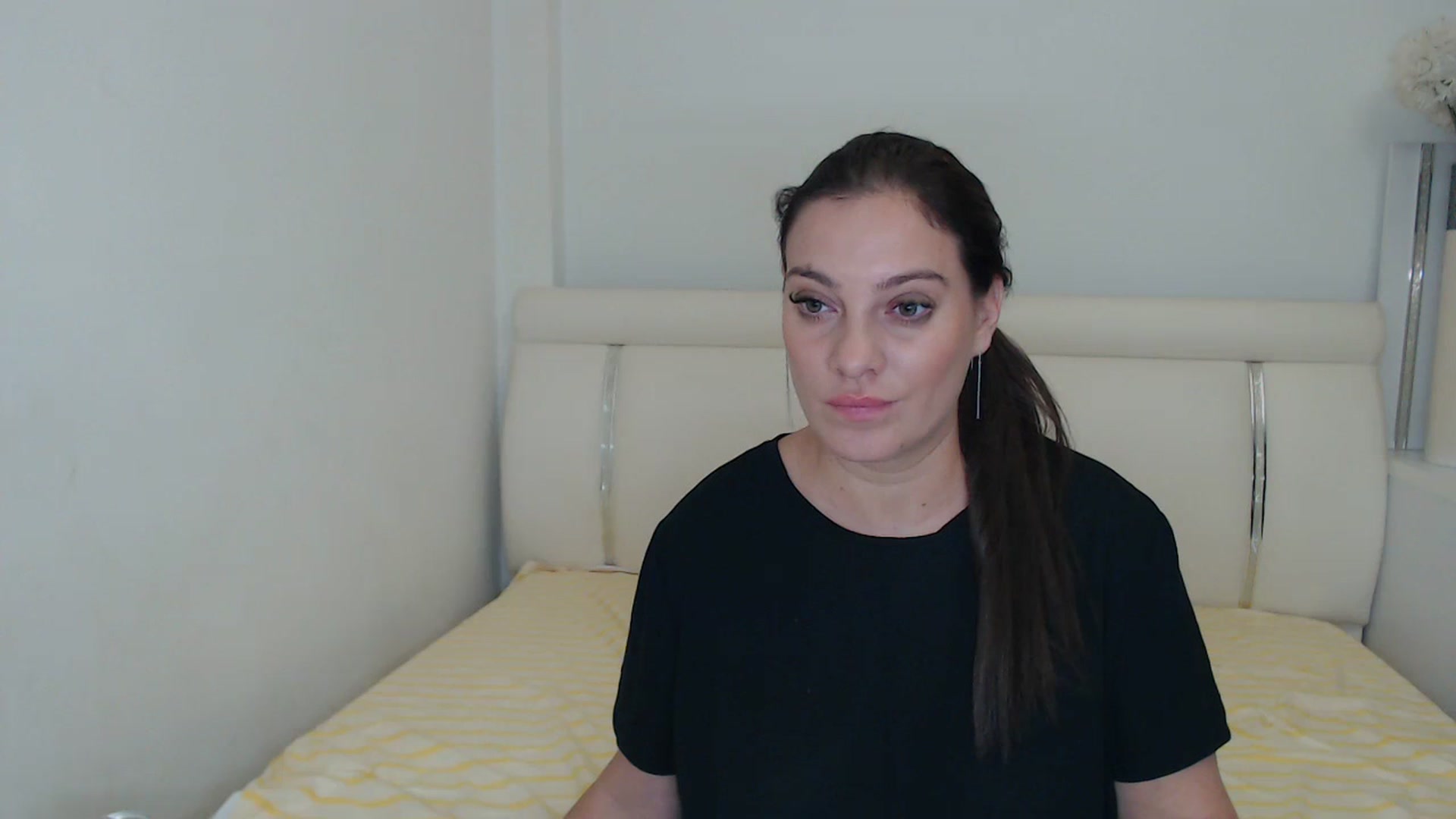 Gallery image thumbnail from MissEva0's myfreecams stream on, 11/28/2023, 24:03 image 2 of 20