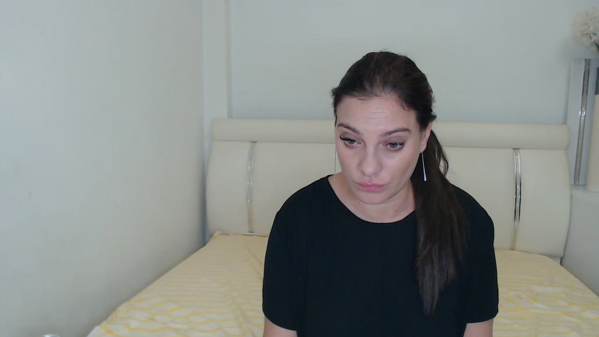 Gallery image thumbnail from MissEva0's myfreecams stream on, 11/28/2023, 24:03 image 1 of 20