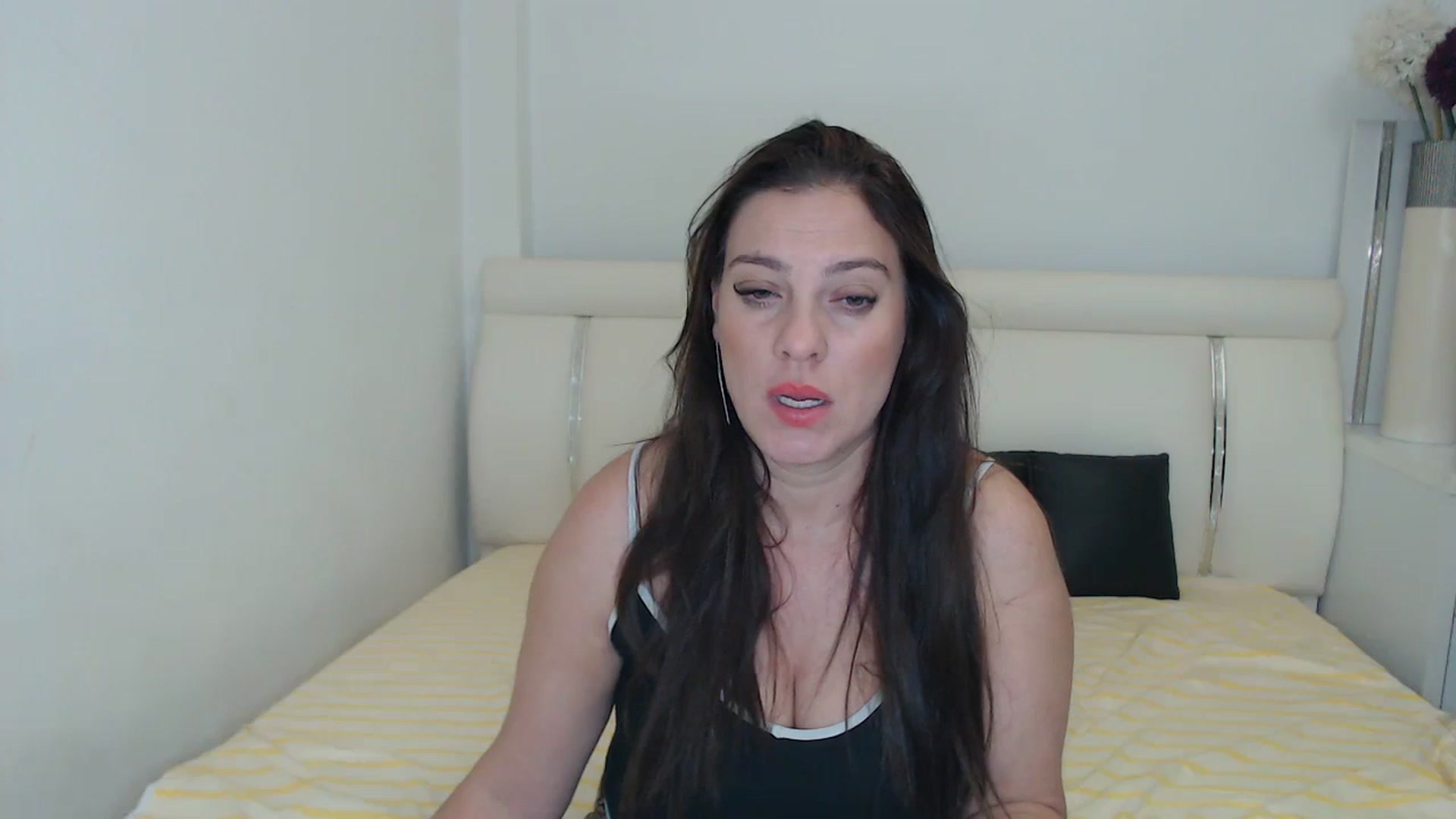 Gallery image thumbnail from MissEva0's myfreecams stream on, 11/28/2023, 03:28 image 15 of 20