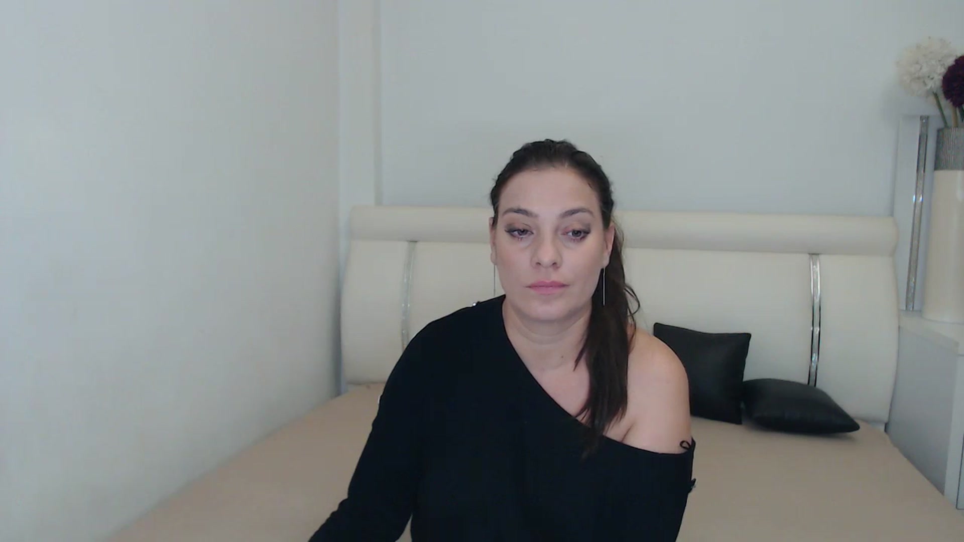 Gallery image thumbnail from MissEva0's myfreecams stream on, 11/29/2023, 22:31 image 20 of 20