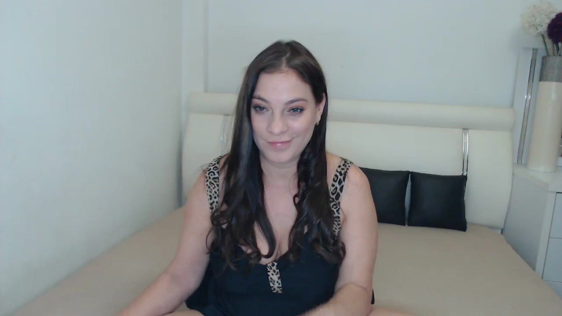 Gallery image thumbnail from MissEva0's myfreecams stream on, 11/30/2023, 19:56 image 19 of 20