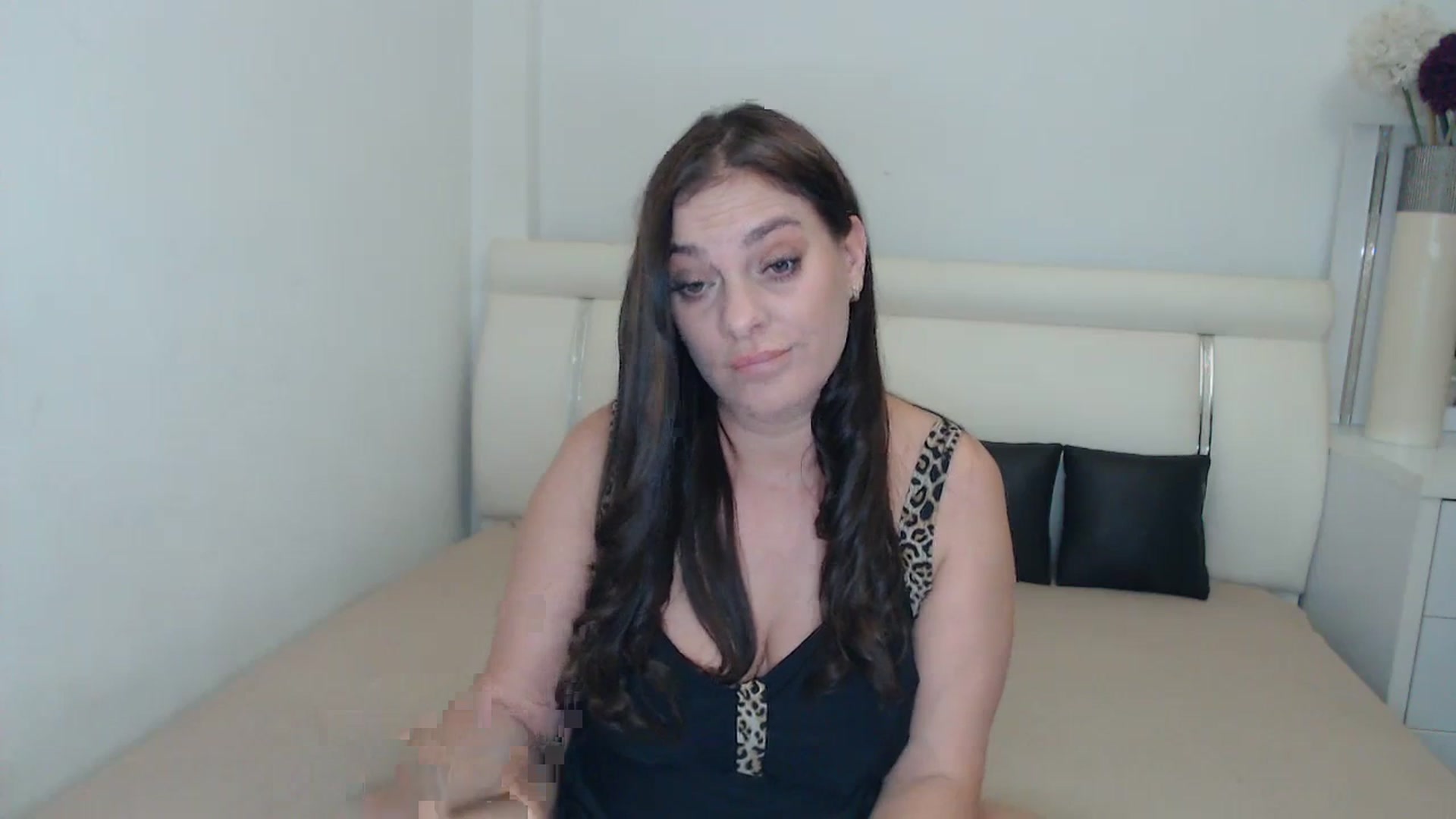Gallery image thumbnail from MissEva0's myfreecams stream on, 11/30/2023, 19:56 image 15 of 20