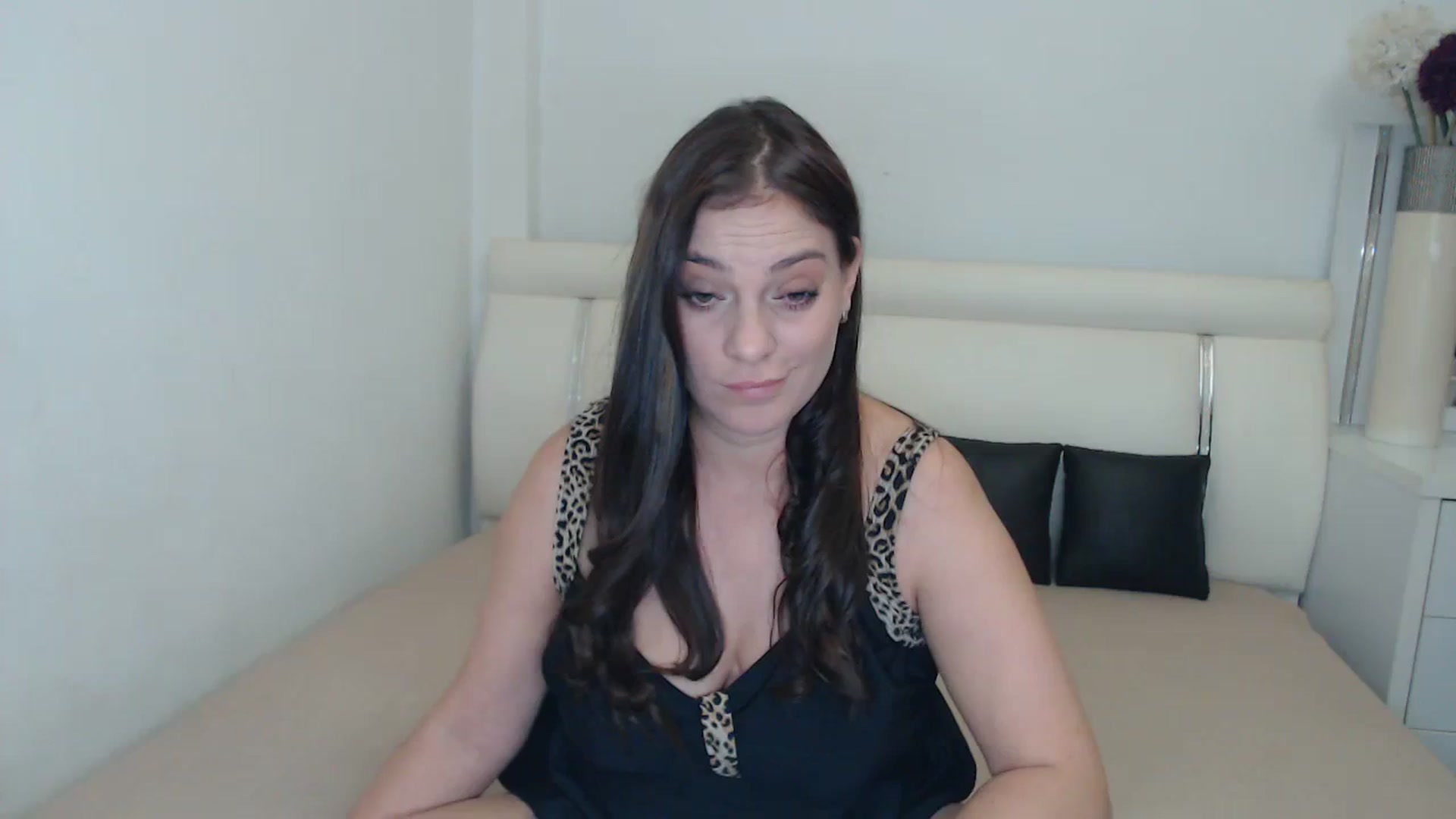 Gallery image thumbnail from MissEva0's myfreecams stream on, 11/30/2023, 19:56 image 16 of 20
