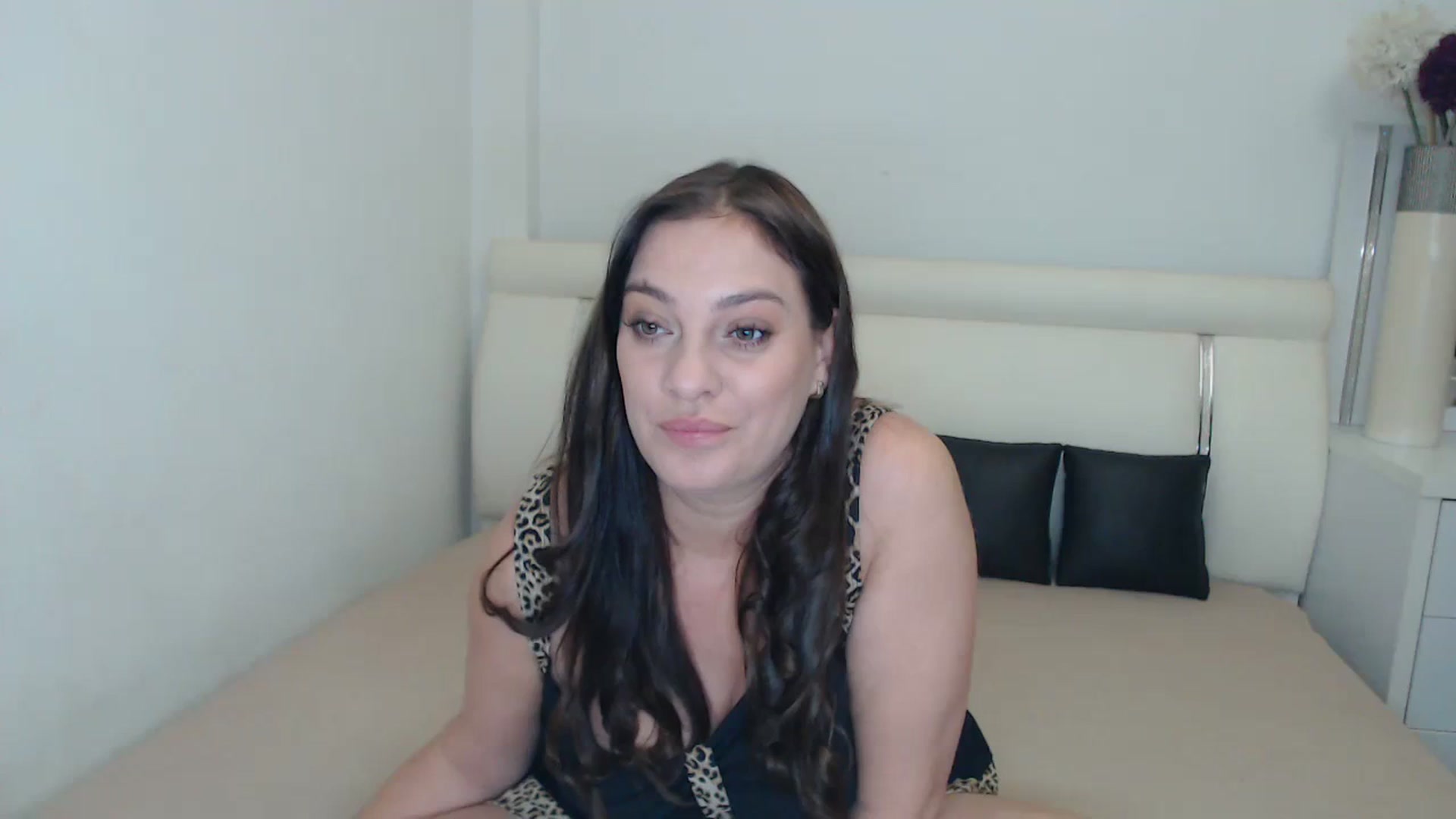 Gallery image thumbnail from MissEva0's myfreecams stream on, 11/30/2023, 19:56 image 9 of 20