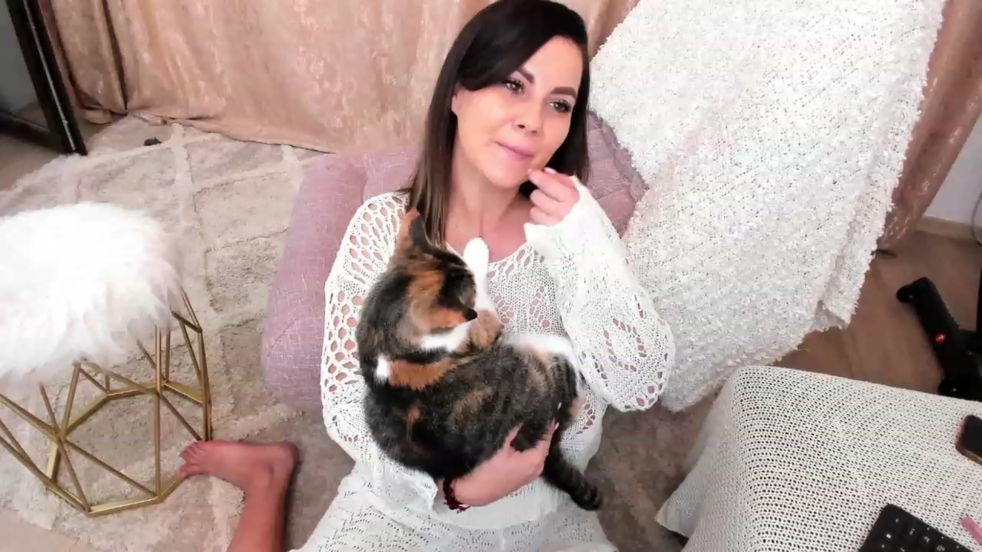 Gallery image thumbnail from MissFairy's myfreecams stream on, 12/06/2022, 19:50 image 4 of 20