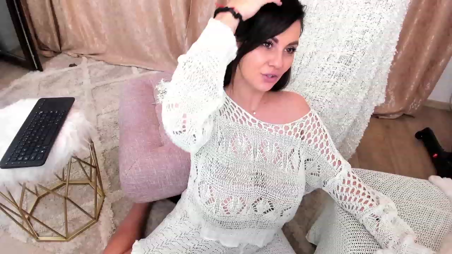 Gallery image thumbnail from MissFairy's myfreecams stream on, 12/06/2022, 22:20 image 1 of 20