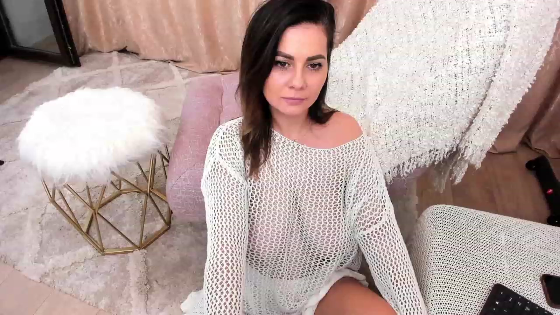 Gallery image thumbnail from MissFairy's myfreecams stream on, 12/12/2022, 03:34 image 10 of 20