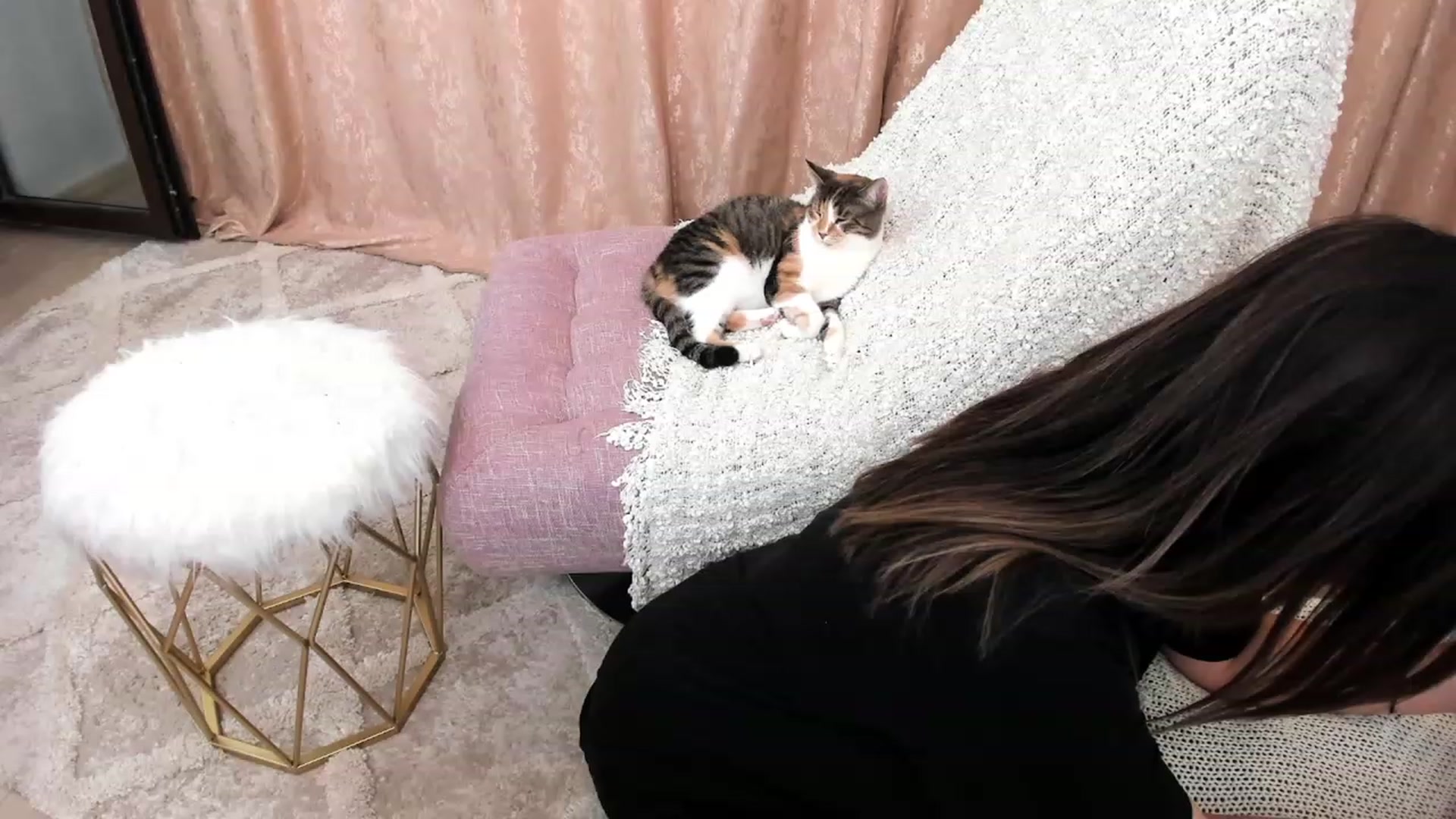 Gallery image thumbnail from MissFairy's myfreecams stream on, 12/18/2022, 23:40 image 13 of 20