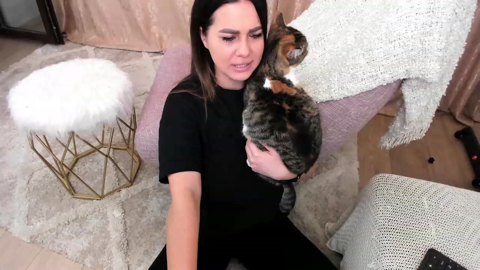 Gallery image thumbnail from MissFairy's myfreecams stream on, 01/08/2023, 22:17 image 10 of 20
