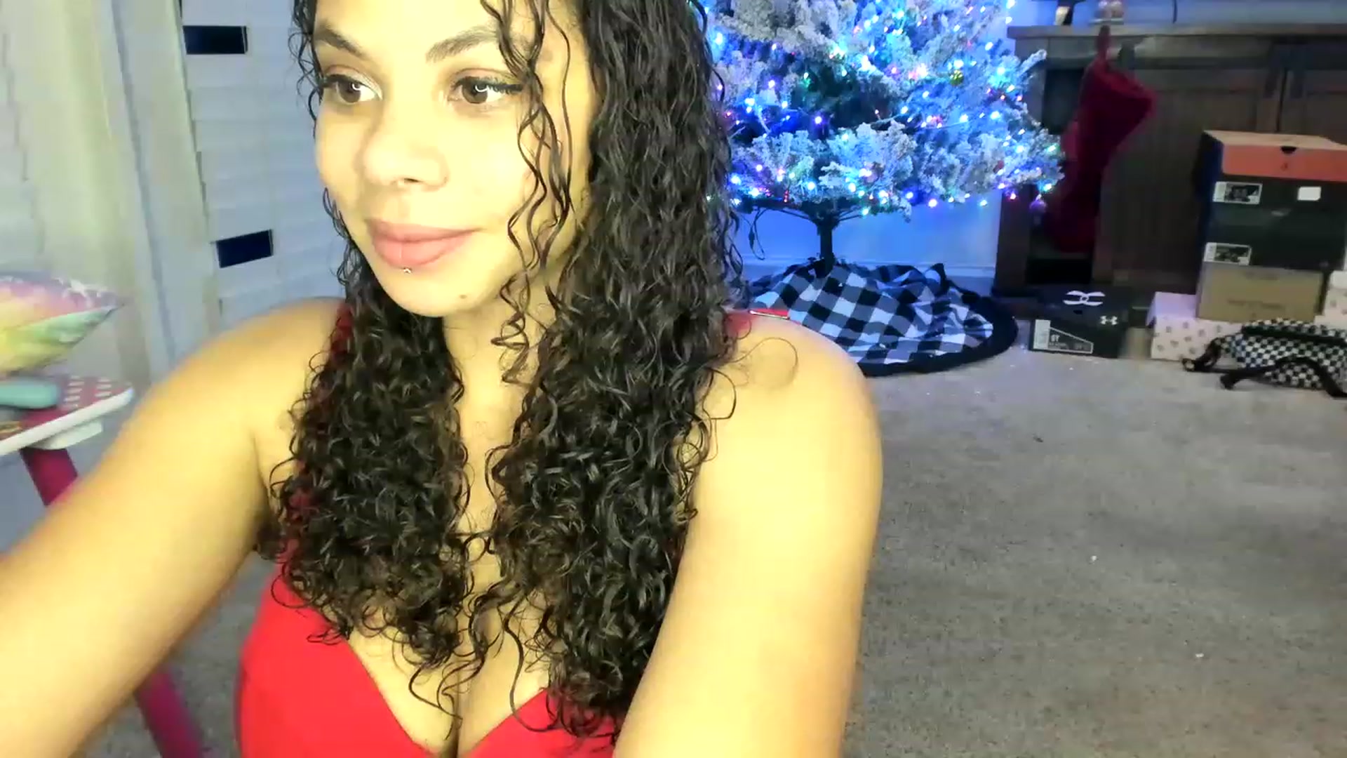 Gallery image thumbnail from MissFantaC's myfreecams stream on, 12/08/2022, 07:17 image 4 of 20