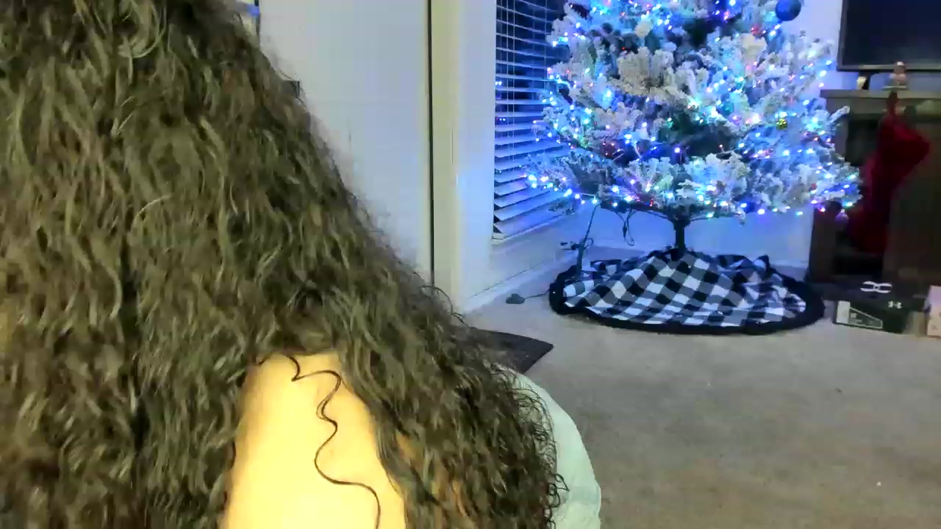 Gallery image thumbnail from MissFantaC's myfreecams stream on, 12/08/2022, 07:17 image 12 of 20
