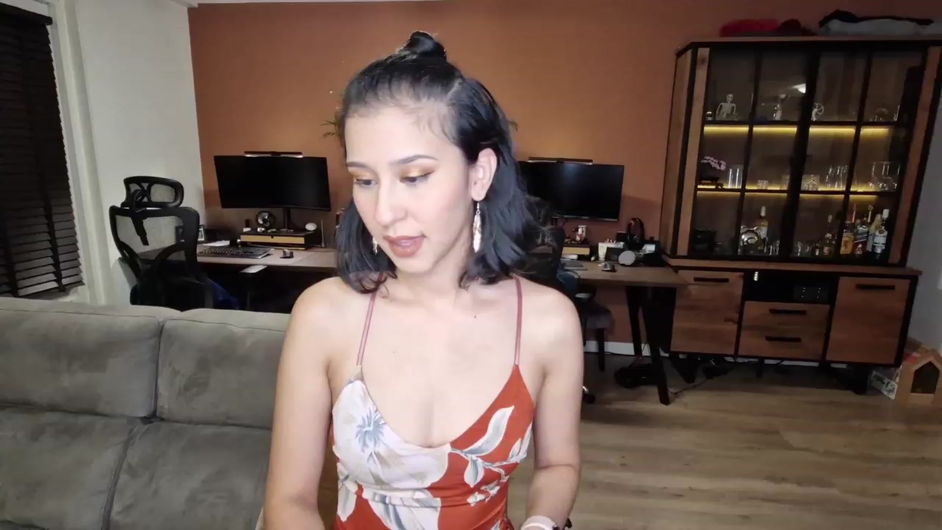 Gallery image thumbnail from MissFine's myfreecams stream on, 11/20/2022, 05:05 image 8 of 20