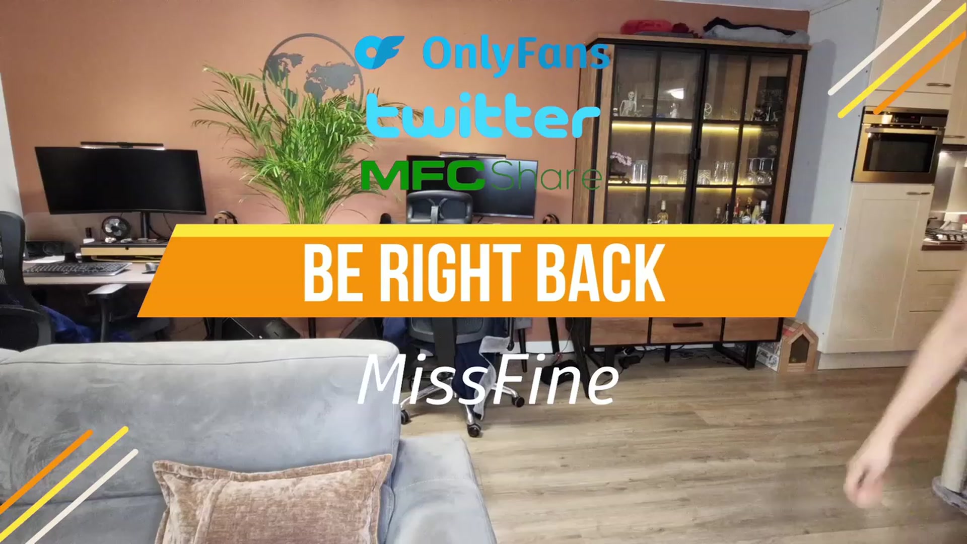 Gallery image thumbnail from MissFine's myfreecams stream on, 11/20/2022, 05:05 image 12 of 20