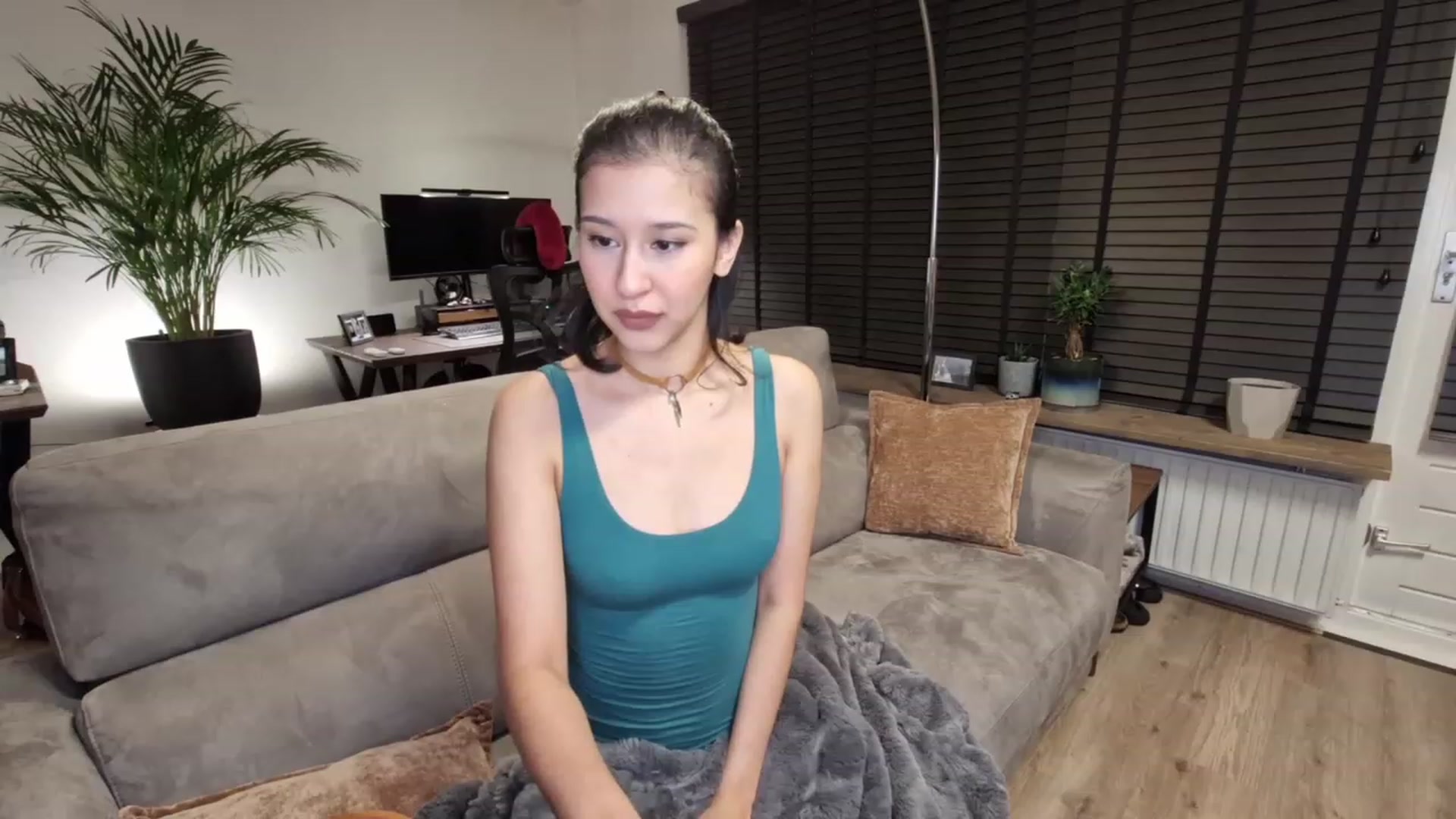 Gallery image thumbnail from MissFine's myfreecams stream on, 12/23/2022, 05:38 image 6 of 20
