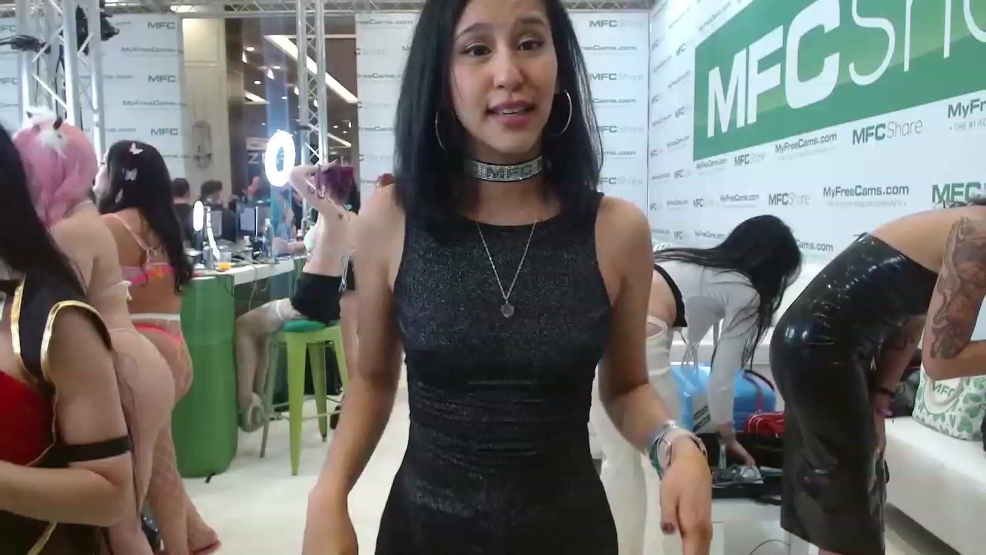 Gallery image thumbnail from MissFine's myfreecams stream on, 01/07/2023, 01:02 image 15 of 20
