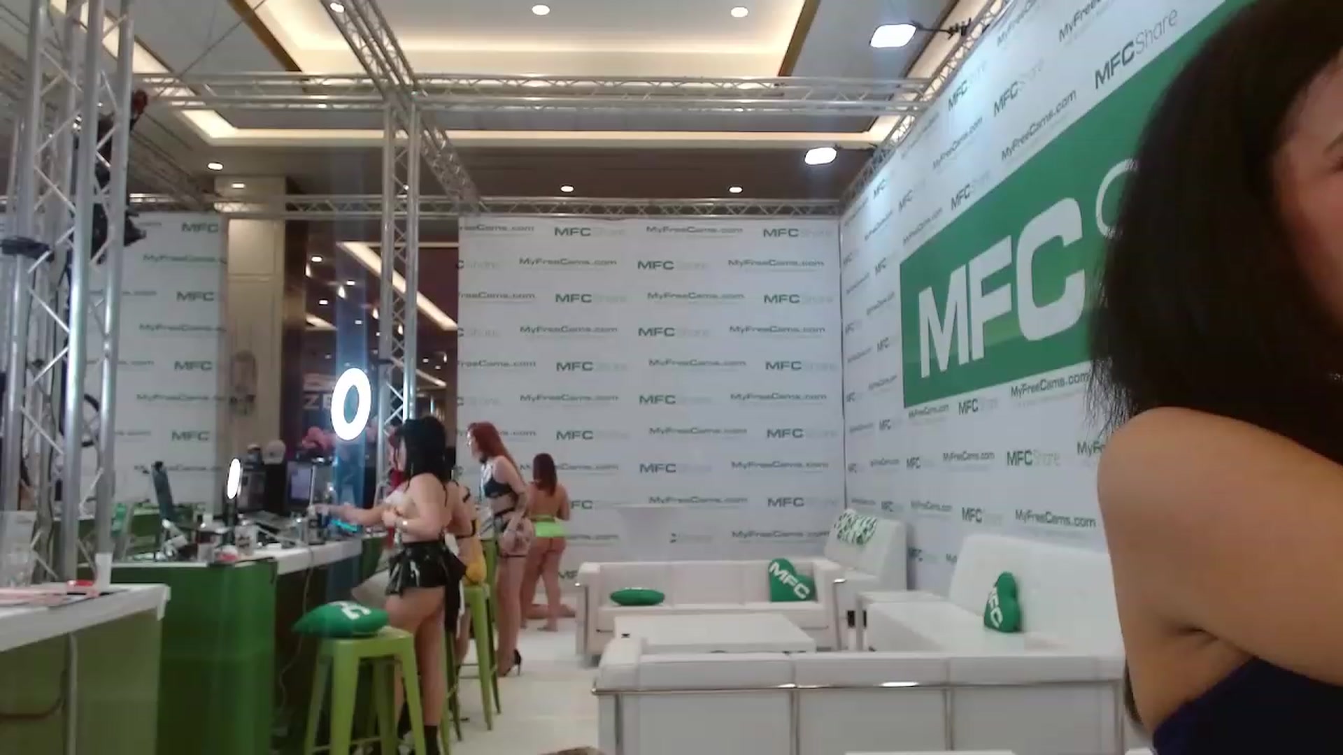 Gallery image thumbnail from MissFine's myfreecams stream on, 01/07/2023, 01:02 image 5 of 20