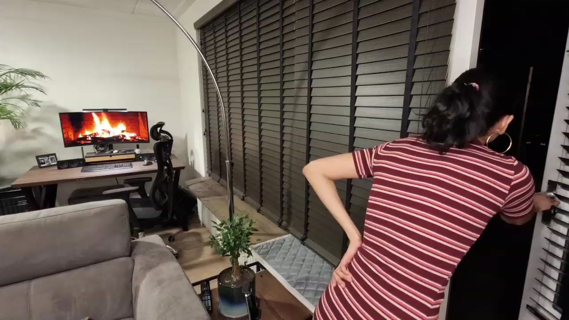 Gallery image thumbnail from MissFine's myfreecams stream on, 02/10/2023, 21:49 image 12 of 20