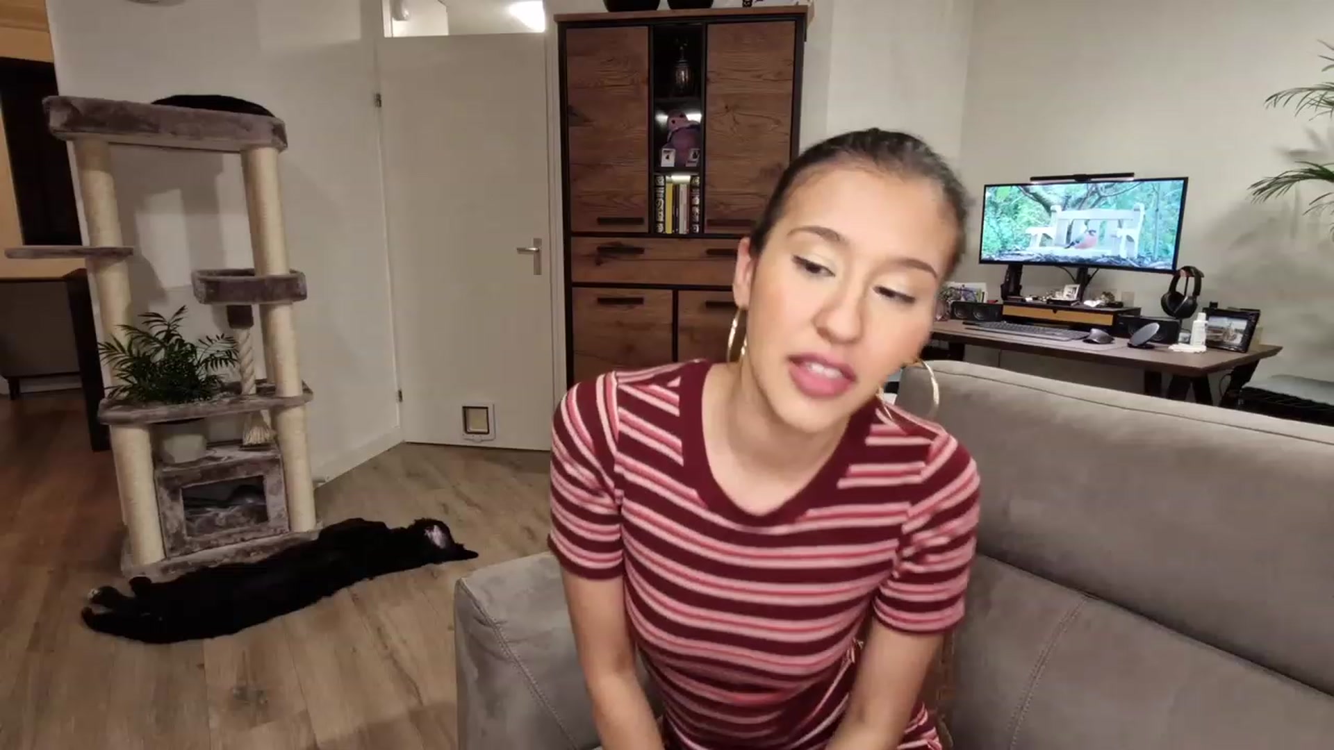 Gallery image thumbnail from MissFine's myfreecams stream on, 02/10/2023, 21:49 image 5 of 20