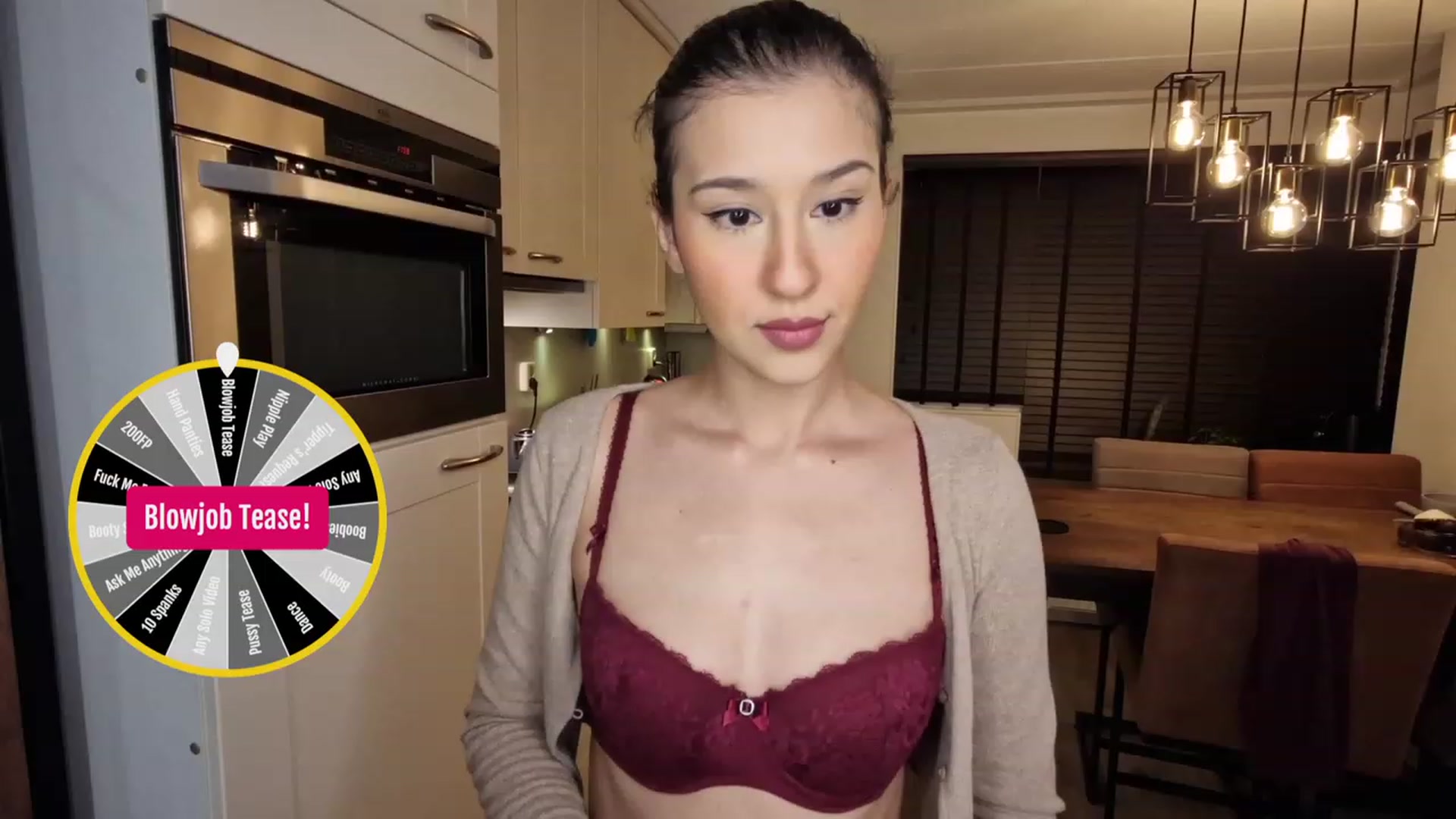 Gallery image thumbnail from MissFine's myfreecams stream on, 03/07/2023, 22:04 image 9 of 20