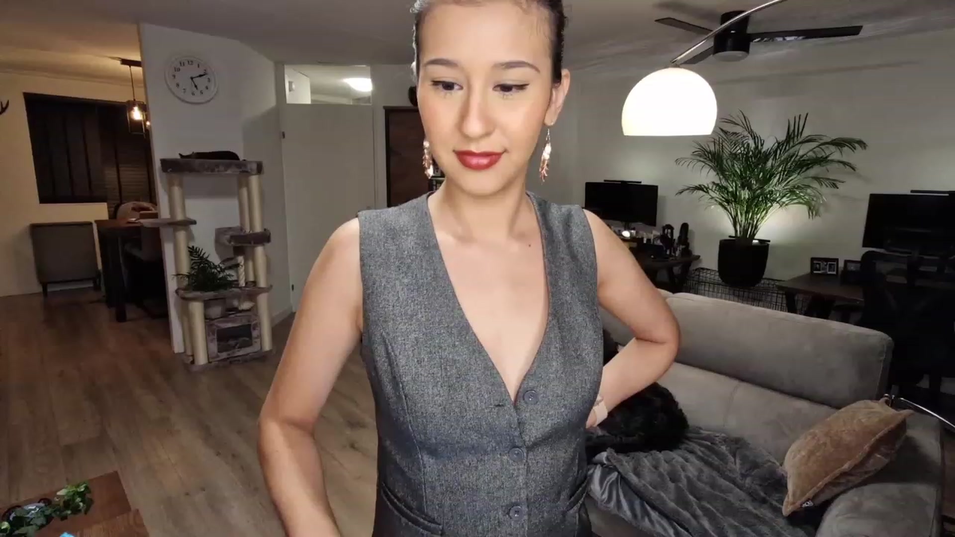 Gallery image thumbnail from MissFine's myfreecams stream on, 03/13/2023, 05:43 image 7 of 20