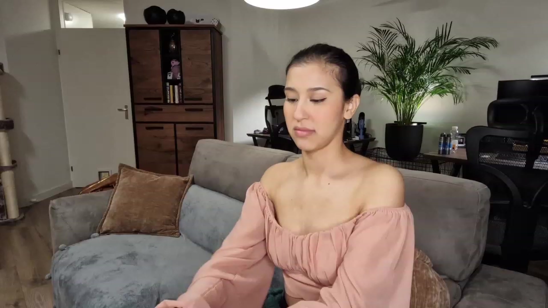 Gallery image thumbnail from MissFine's myfreecams stream on, 03/20/2023, 05:10 image 5 of 20