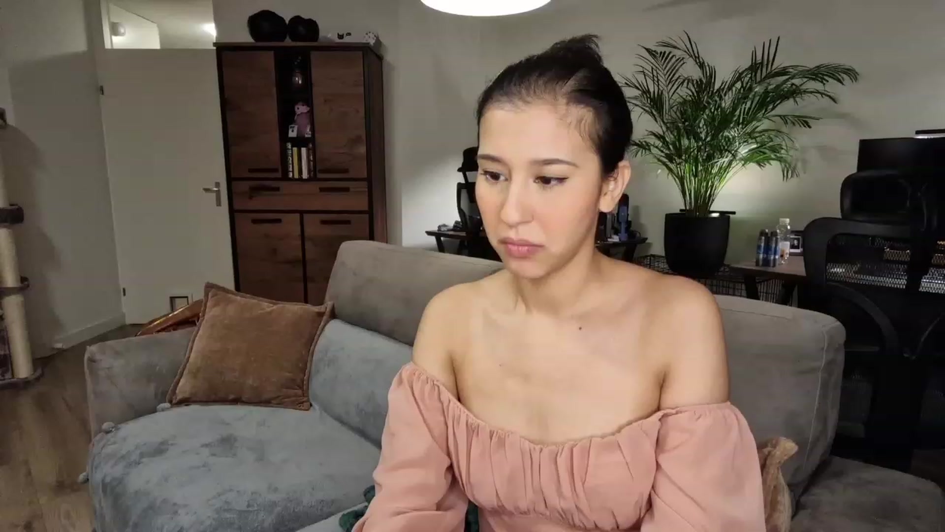 Gallery image thumbnail from MissFine's myfreecams stream on, 03/20/2023, 05:10 image 2 of 20