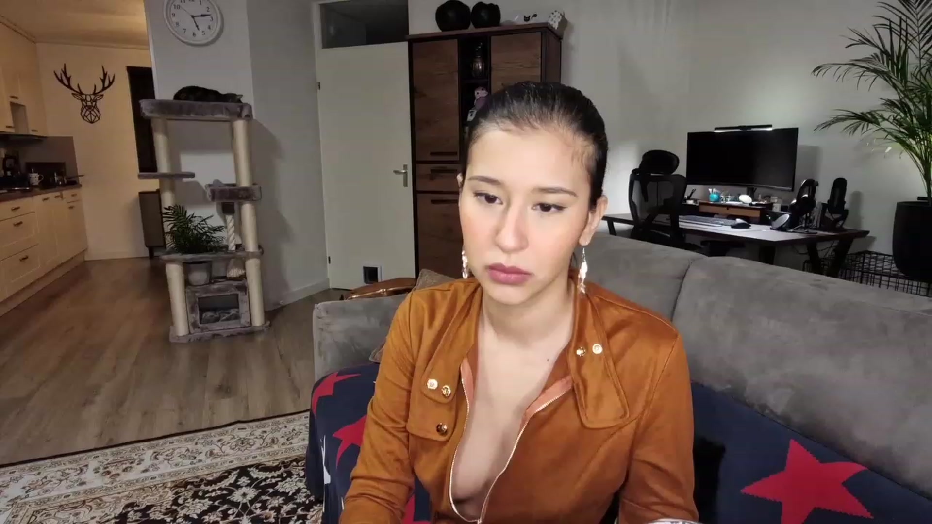 Gallery image thumbnail from MissFine's myfreecams stream on, 03/27/2023, 05:15 image 2 of 20