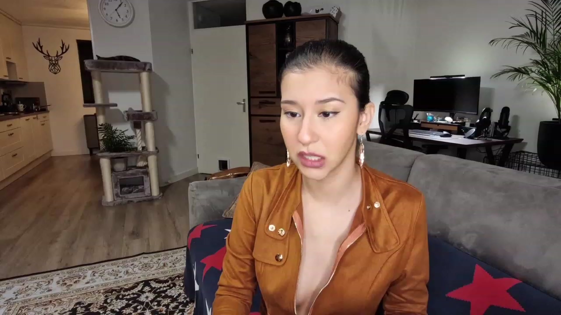 Gallery image thumbnail from MissFine's myfreecams stream on, 03/27/2023, 05:15 image 1 of 20