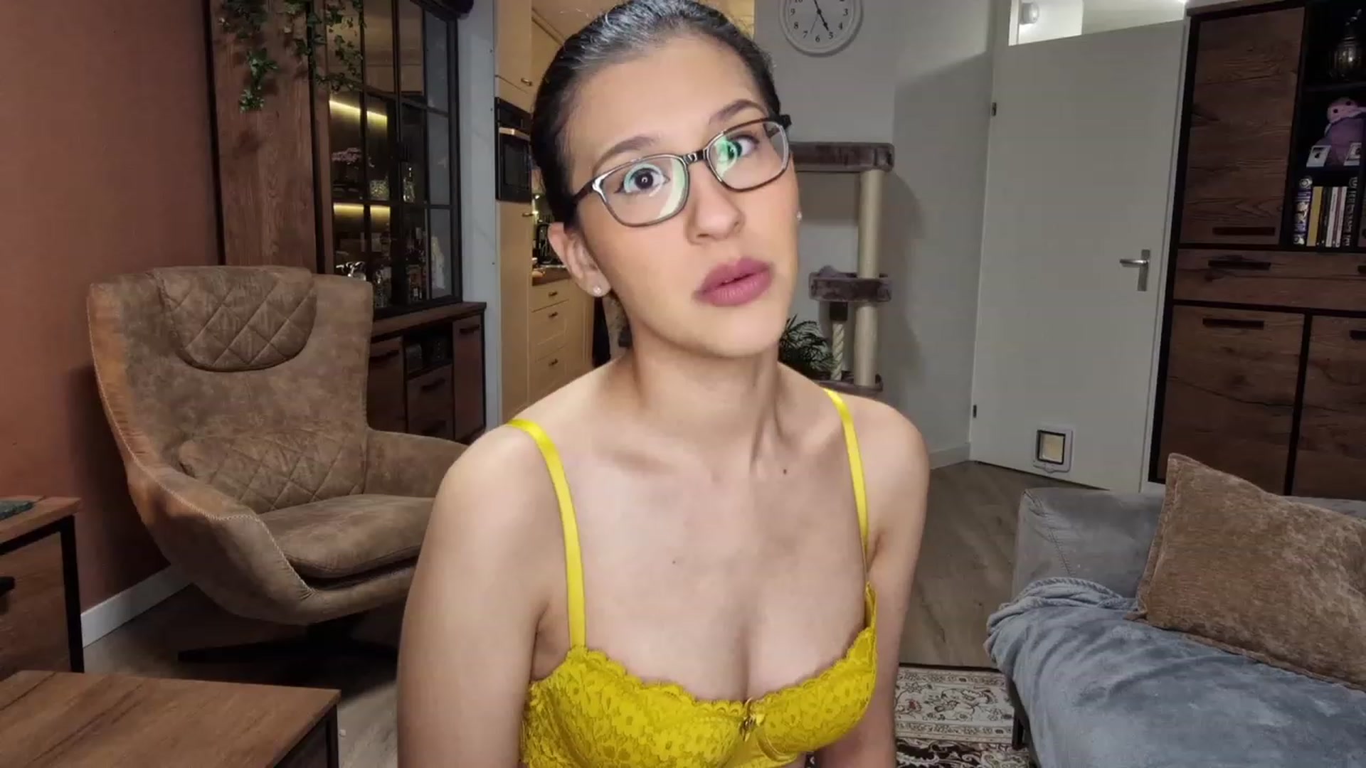 Gallery image thumbnail from MissFine's myfreecams stream on, 04/05/2023, 03:57 image 7 of 20
