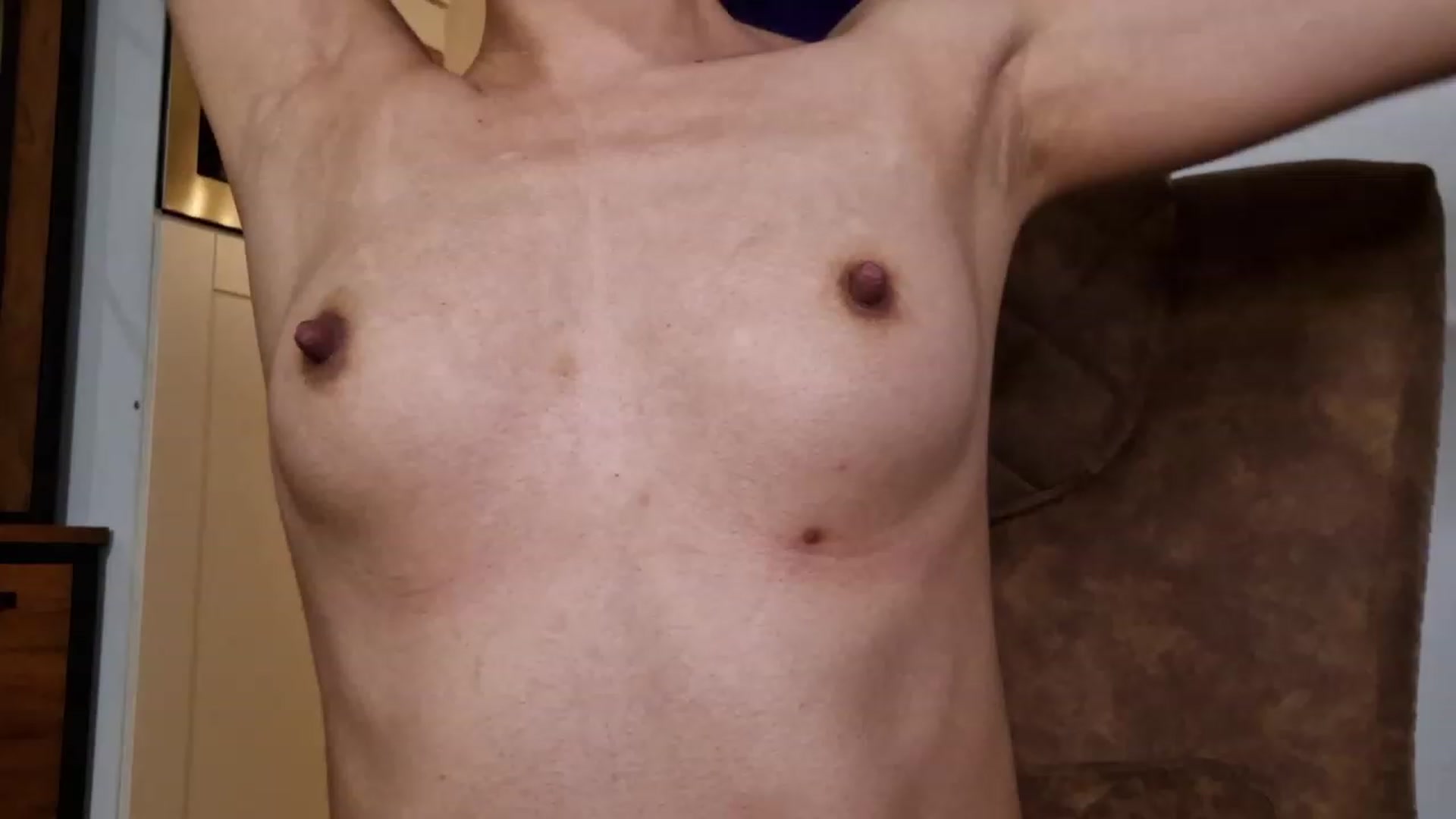 Gallery image thumbnail from MissFine's myfreecams stream on, 04/10/2023, 03:27 image 18 of 20