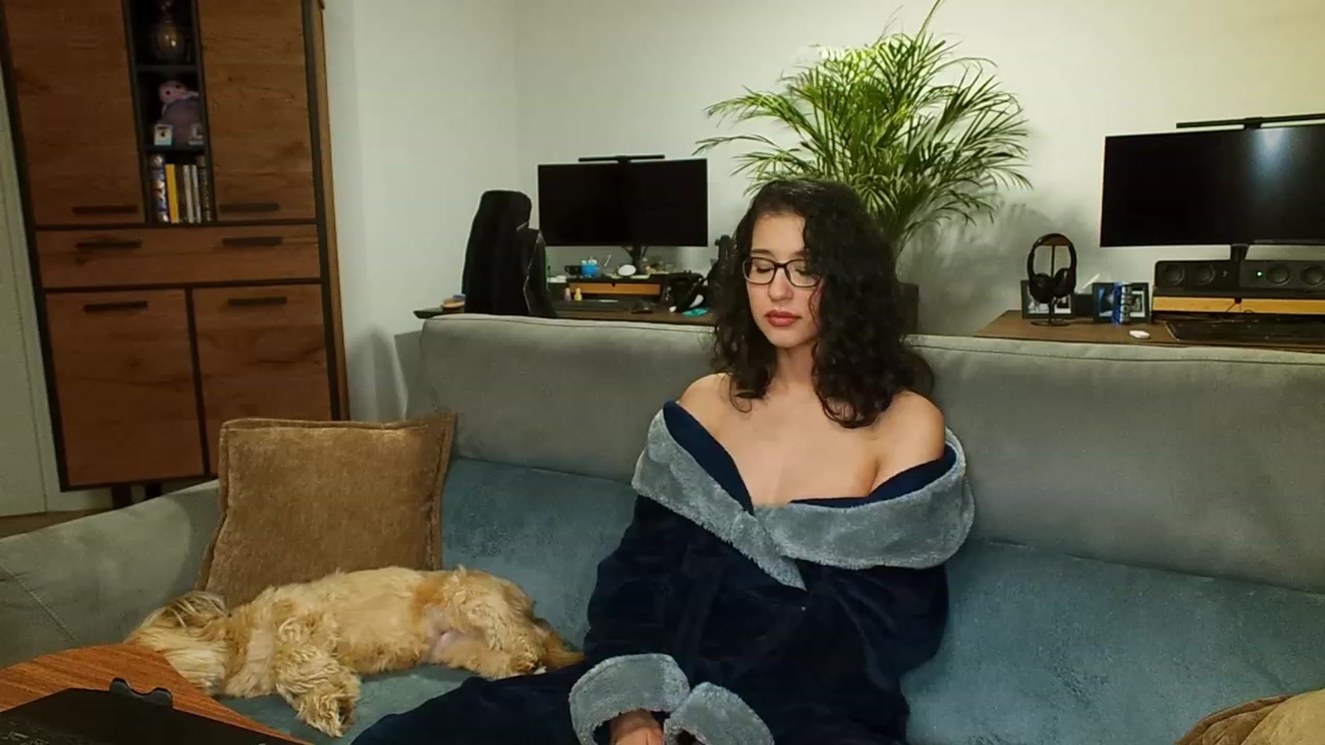 Gallery image thumbnail from MissFine's myfreecams stream on, 04/25/2023, 02:59 image 8 of 20