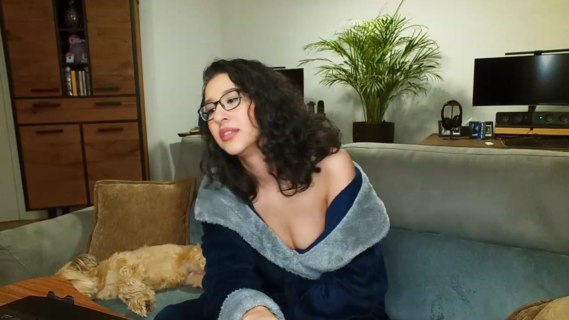 Gallery image thumbnail from MissFine's myfreecams stream on, 04/25/2023, 02:59 image 12 of 20