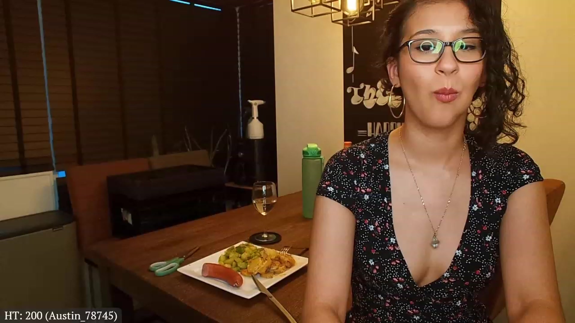 Gallery image thumbnail from MissFine's myfreecams stream on, 05/22/2023, 03:46 image 19 of 20