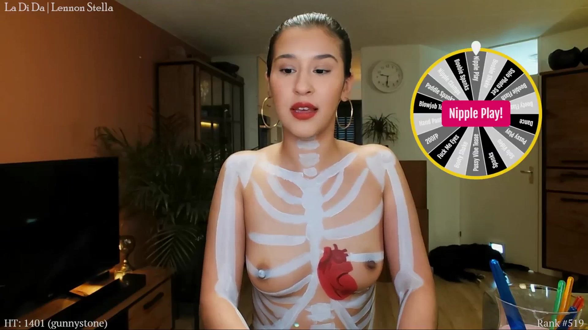 Gallery image thumbnail from MissFine's myfreecams stream on, 04/13/2024, 07:50 image 12 of 20