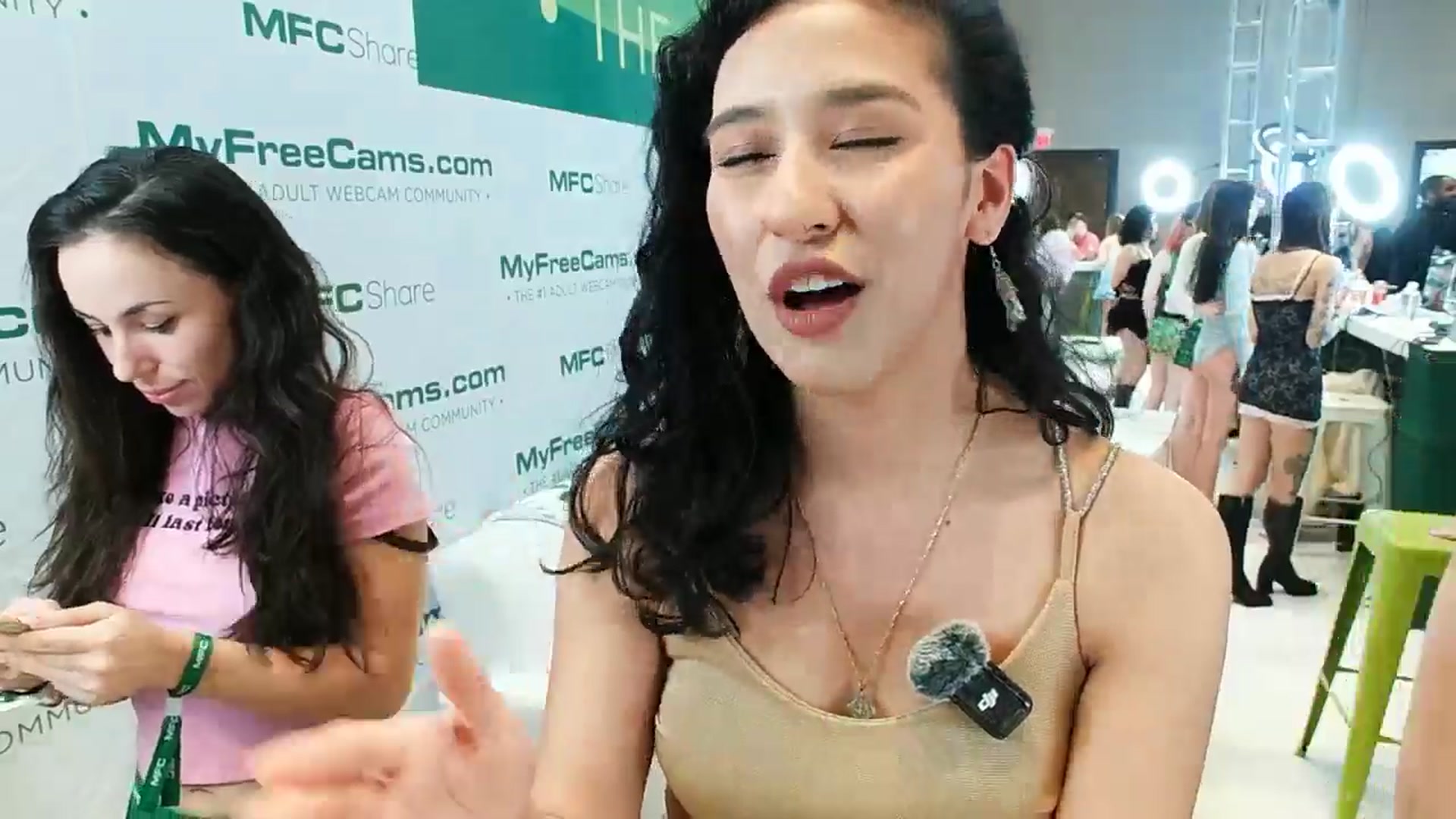 Gallery image thumbnail from MissFine's myfreecams stream on, 01/23/2025, 24:01 image 19 of 20