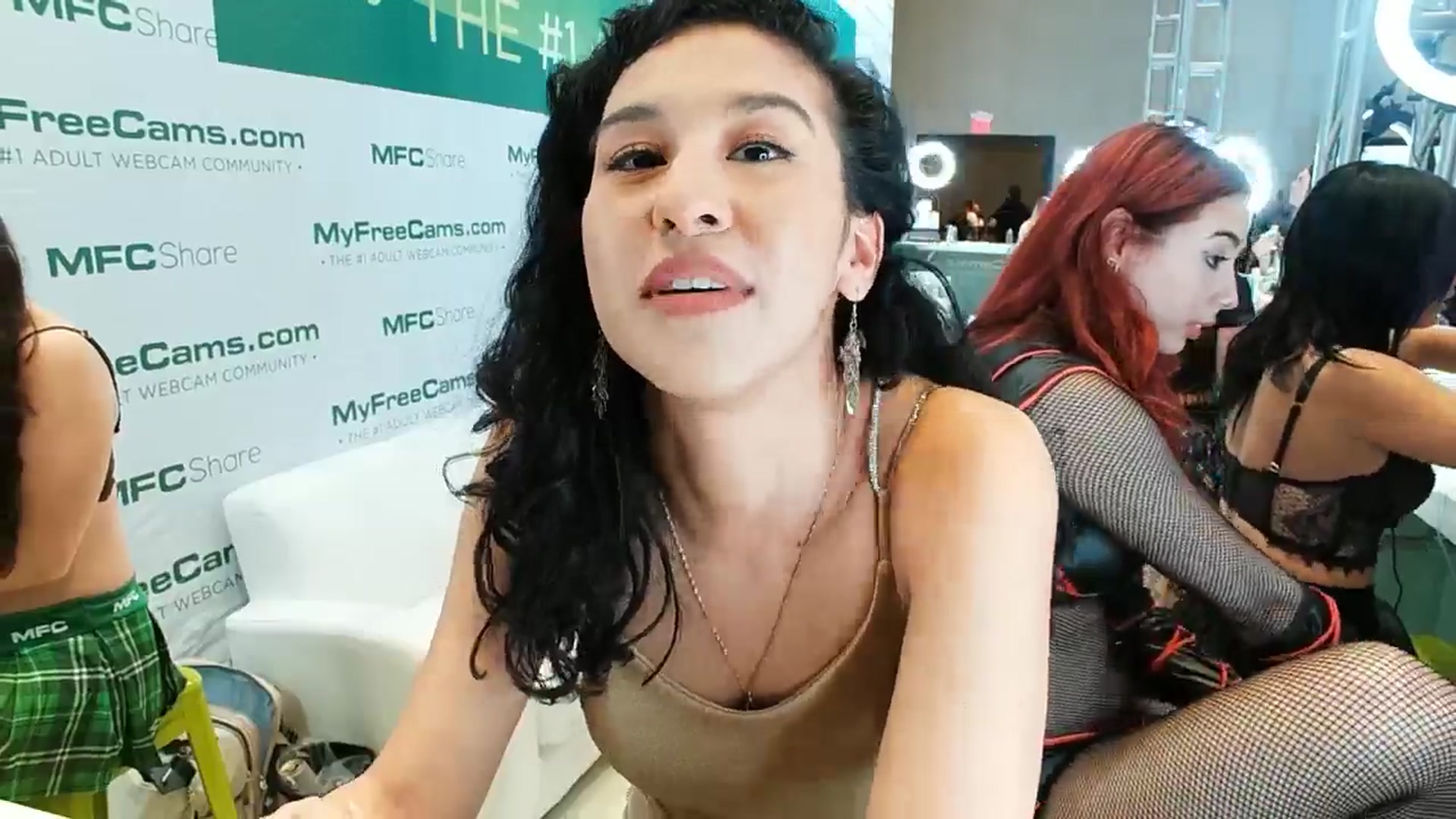 Gallery image thumbnail from MissFine's myfreecams stream on, 01/23/2025, 01:10 image 19 of 20