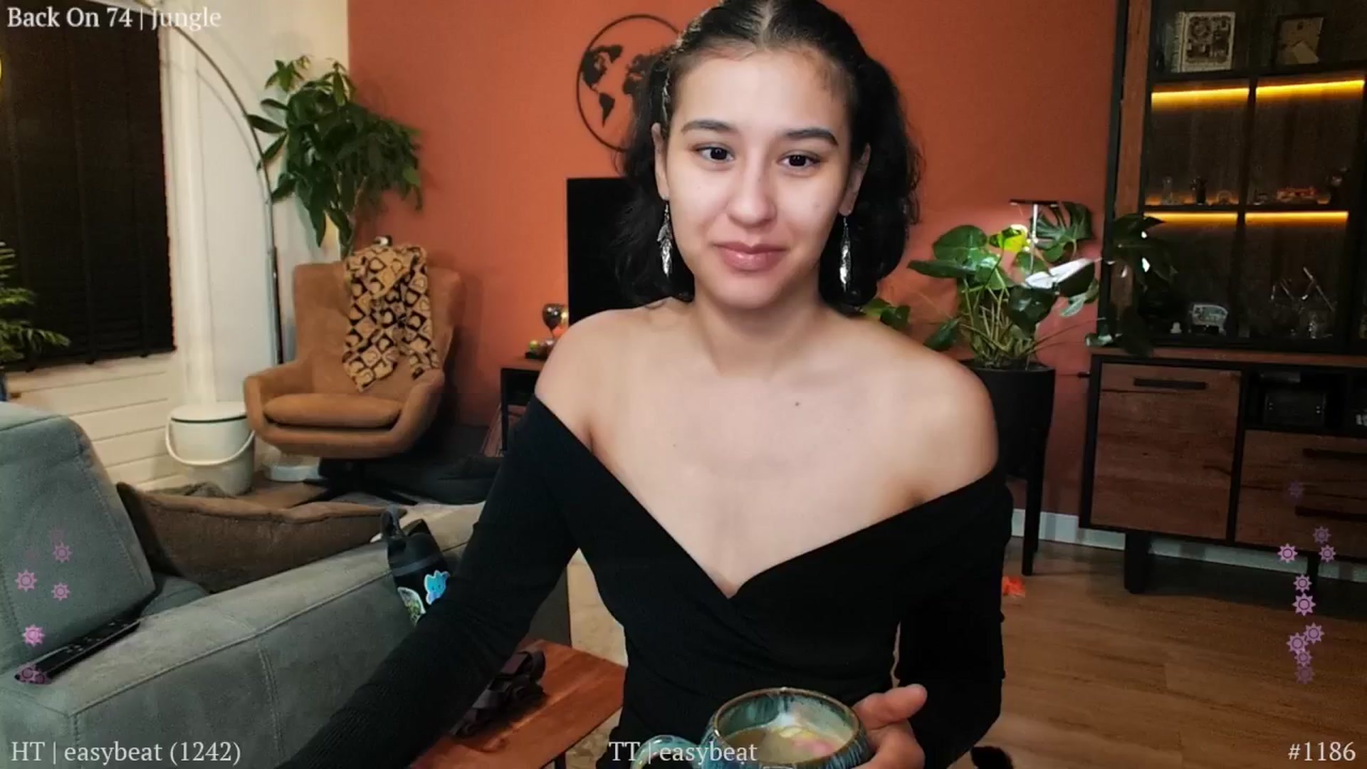 Gallery image thumbnail from MissFine's myfreecams stream on, 05/08/2025, 06:07 image 10 of 20