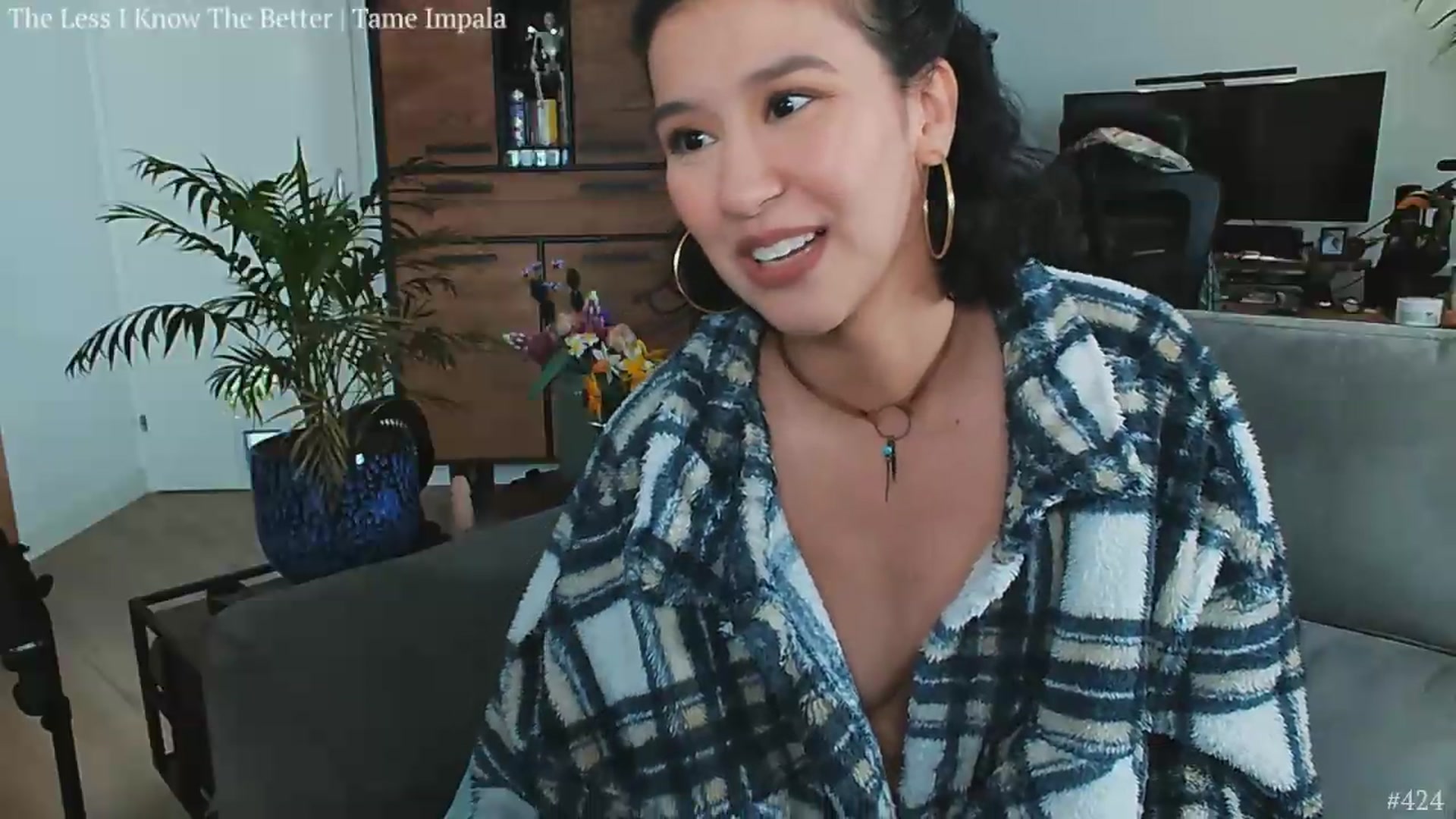 Gallery image thumbnail from MissFine's myfreecams stream on, 06/10/2026, 06:24 image 17 of 20